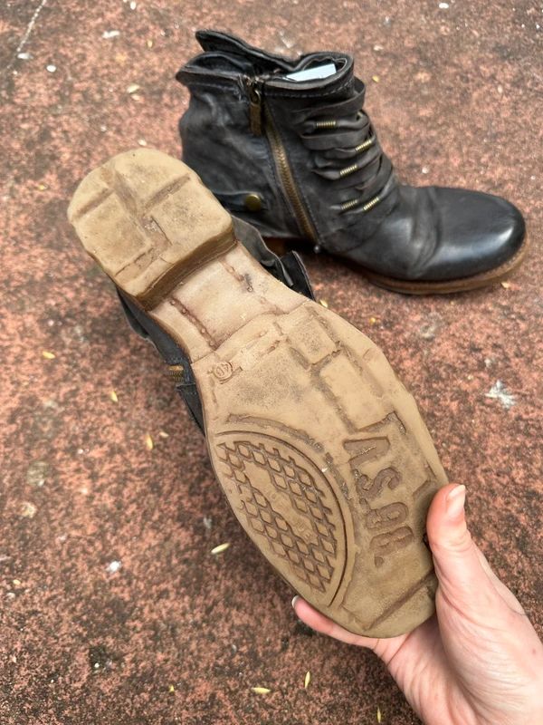 Vintage AS.98 Leather Buckle Ankle Boots (UK 7 US 9 EU 41)