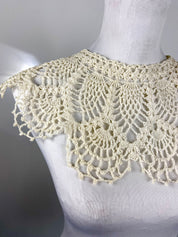 Crochet collar