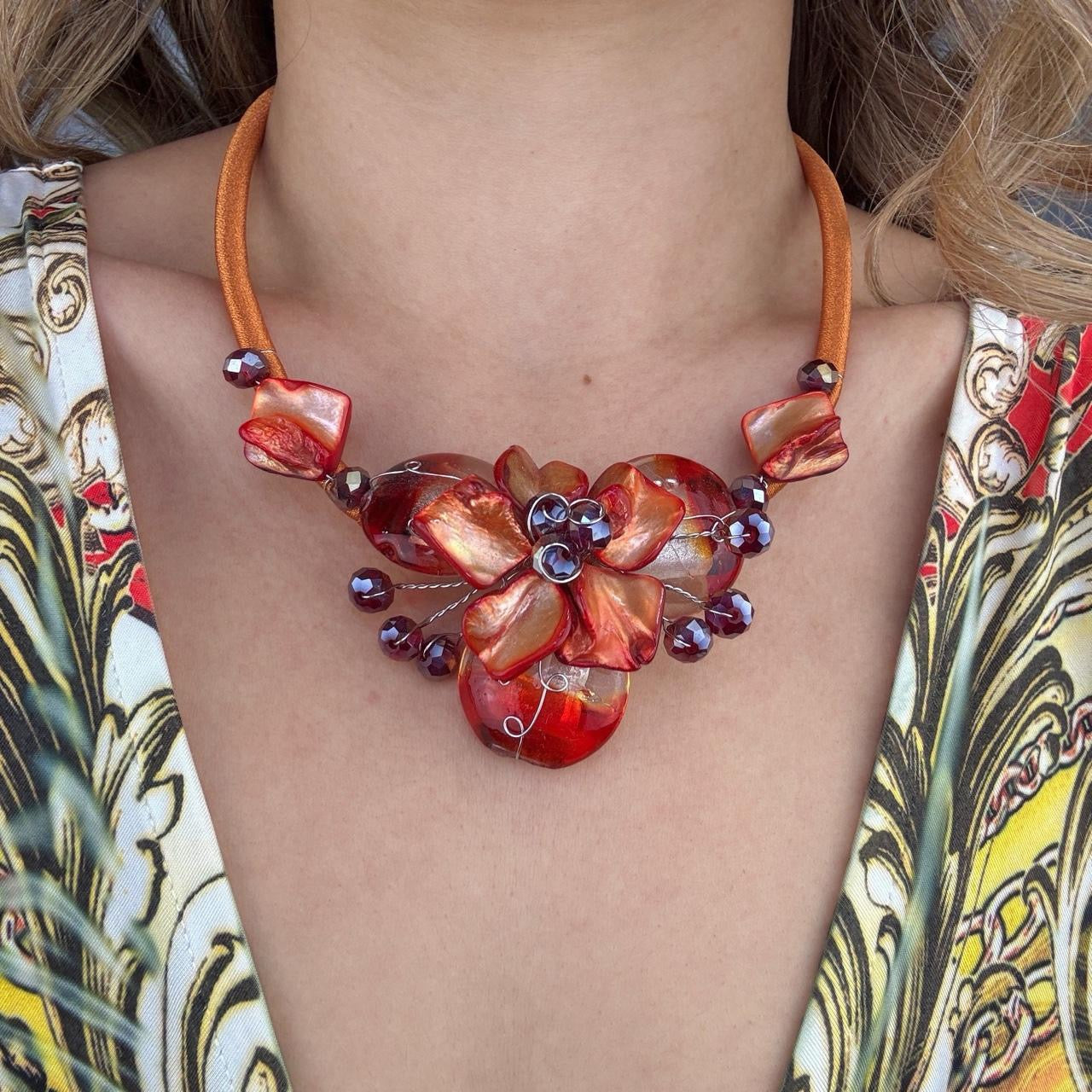 Vintage Wire-Wrapped Shell Flower Necklace