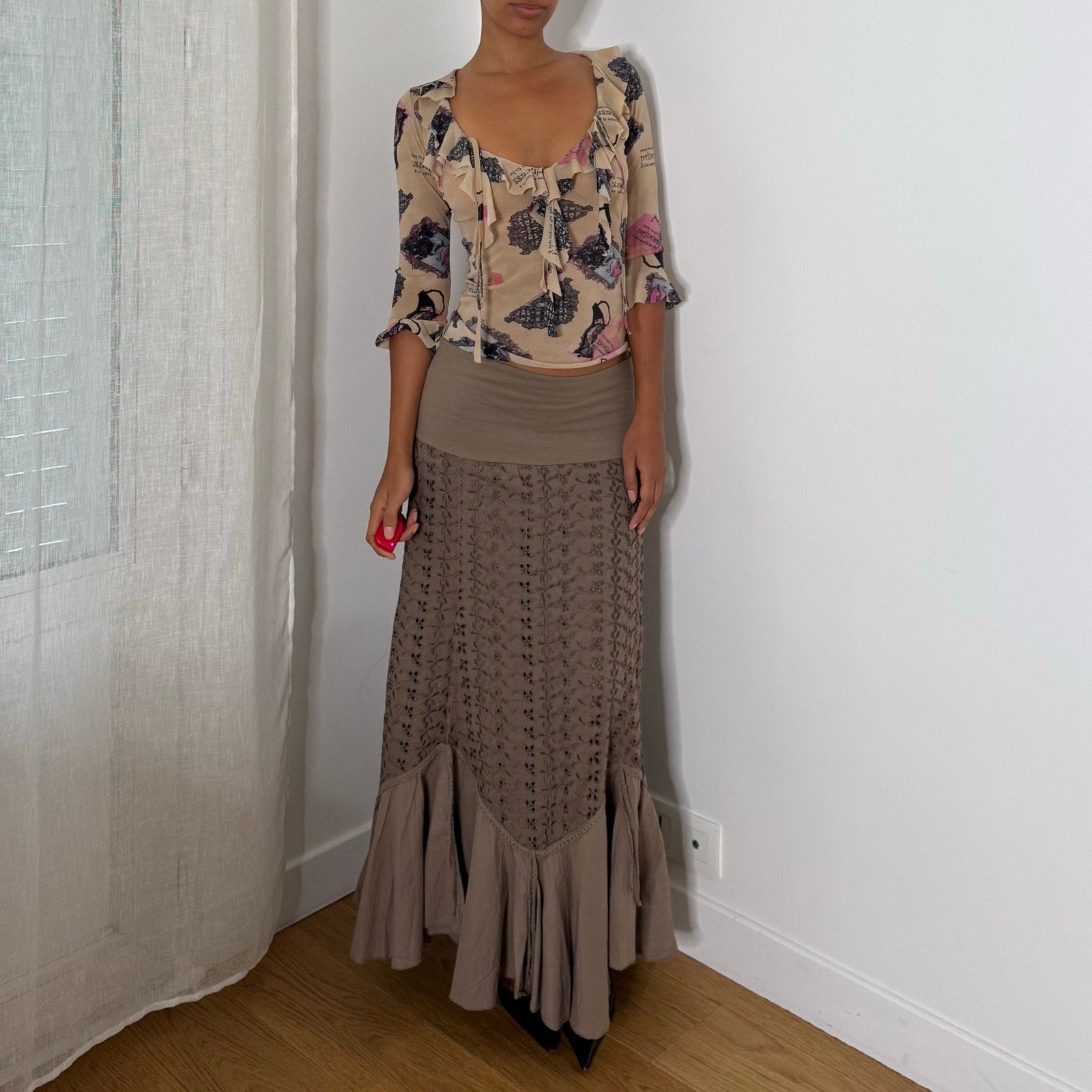 Italian Vintage Embroidered Mermaid Maxi Skirt (S/M)