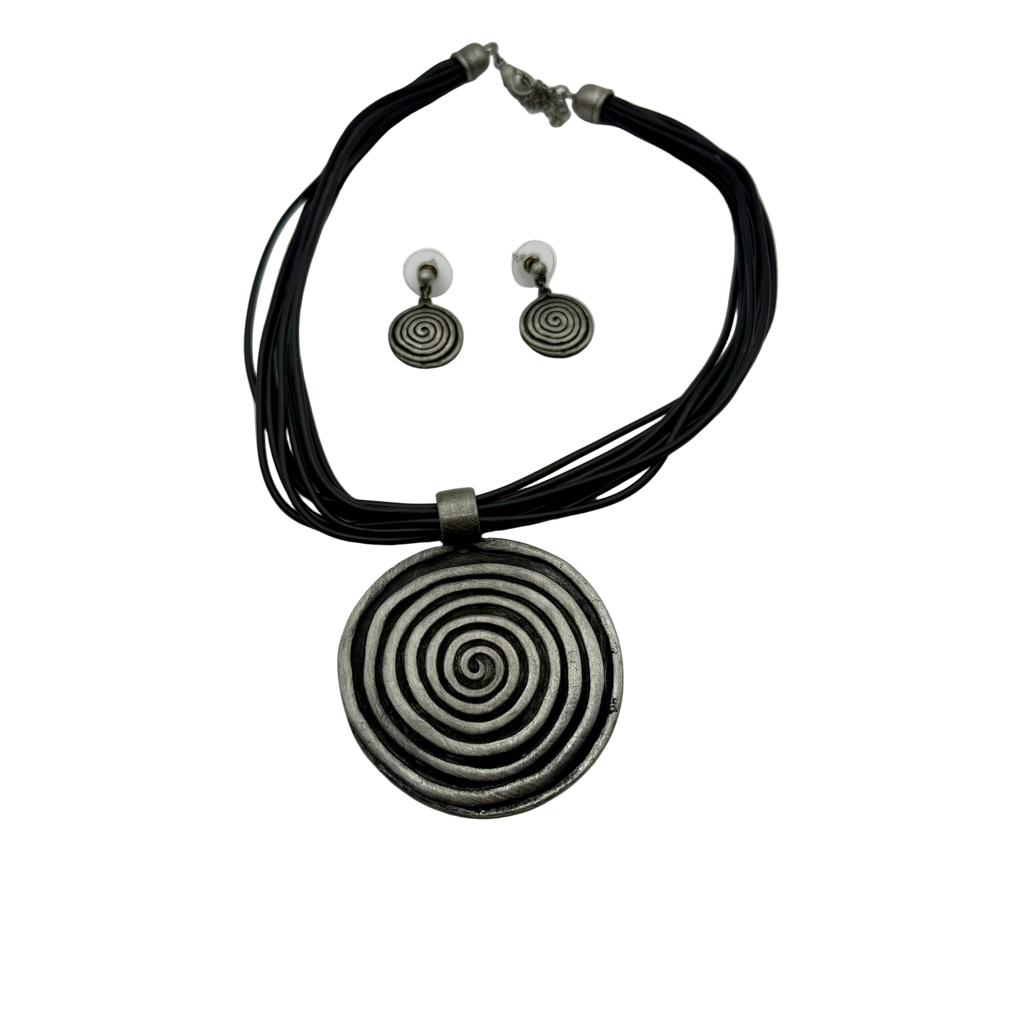 Circle Spiral Pendant set