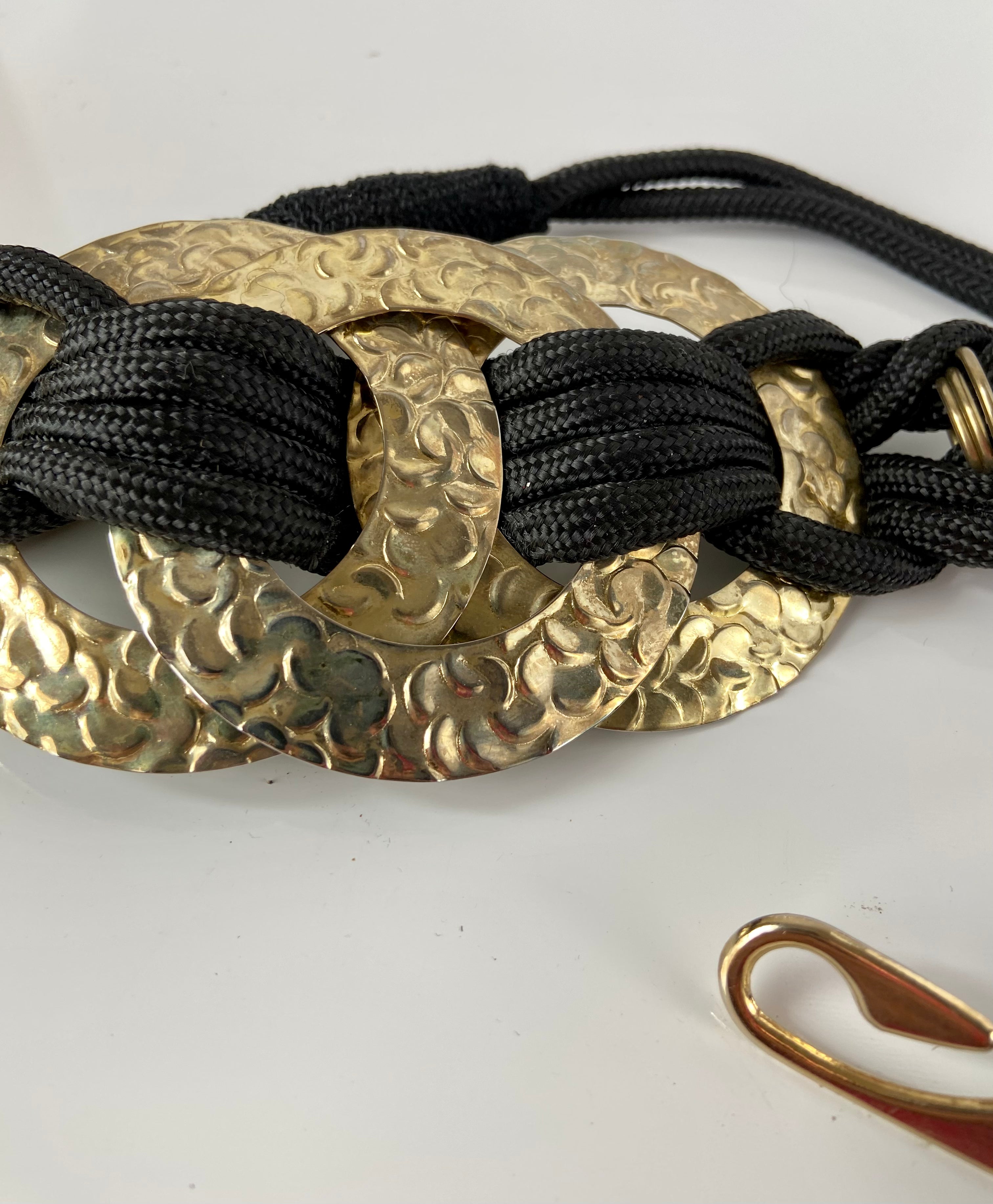 Gold ring belt