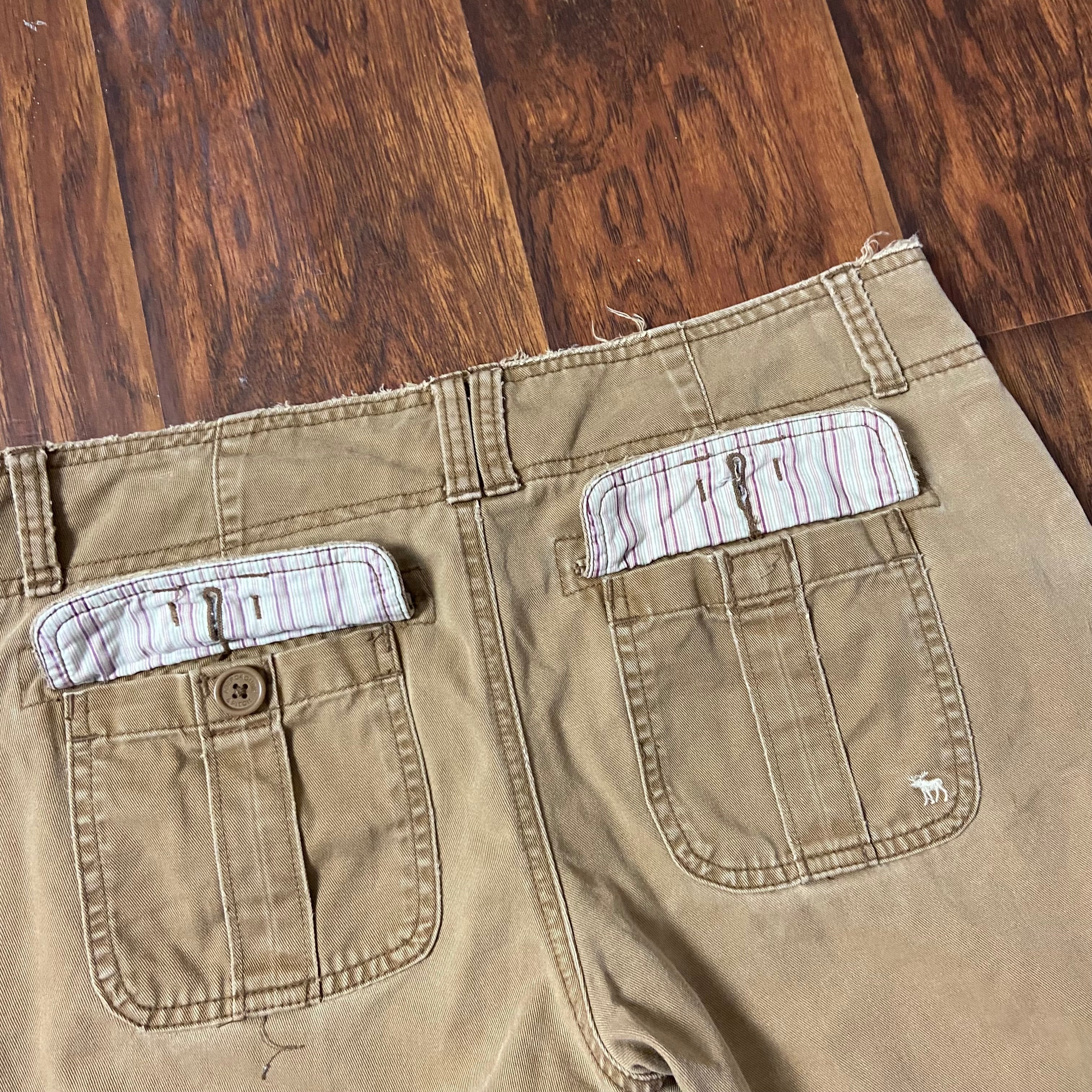 Y2K Tan Abercrombie Low Rise Flared Chino Pants (M)