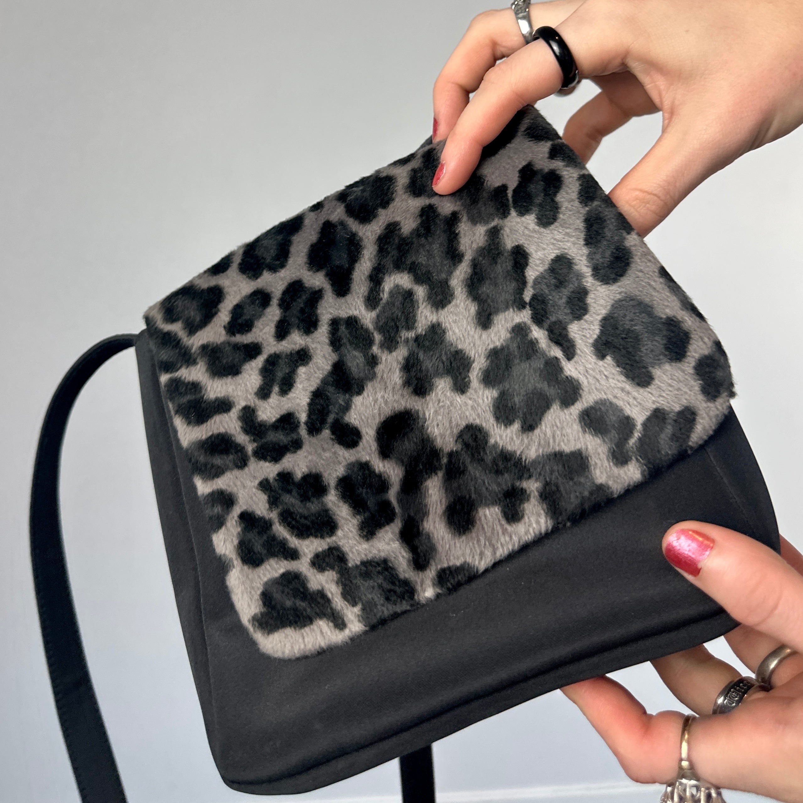 00s Leopard Crossbody Purse