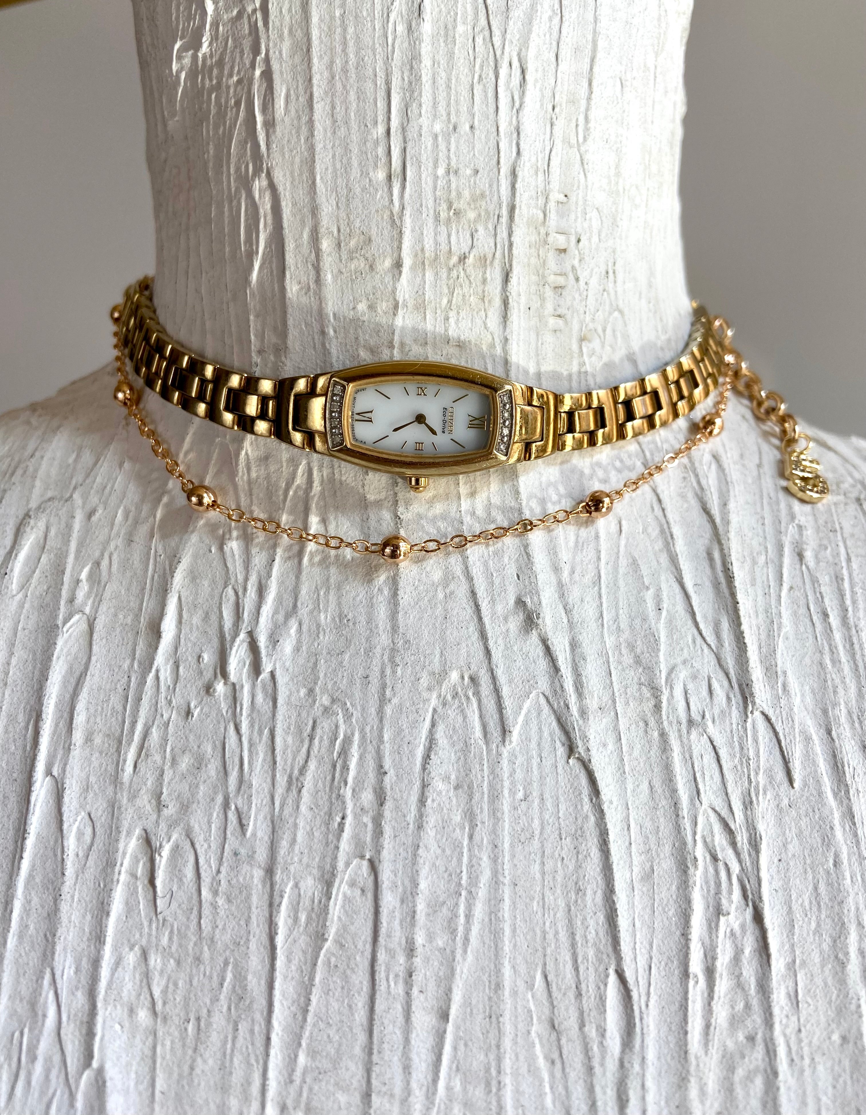 It’s 5 o’clock choker