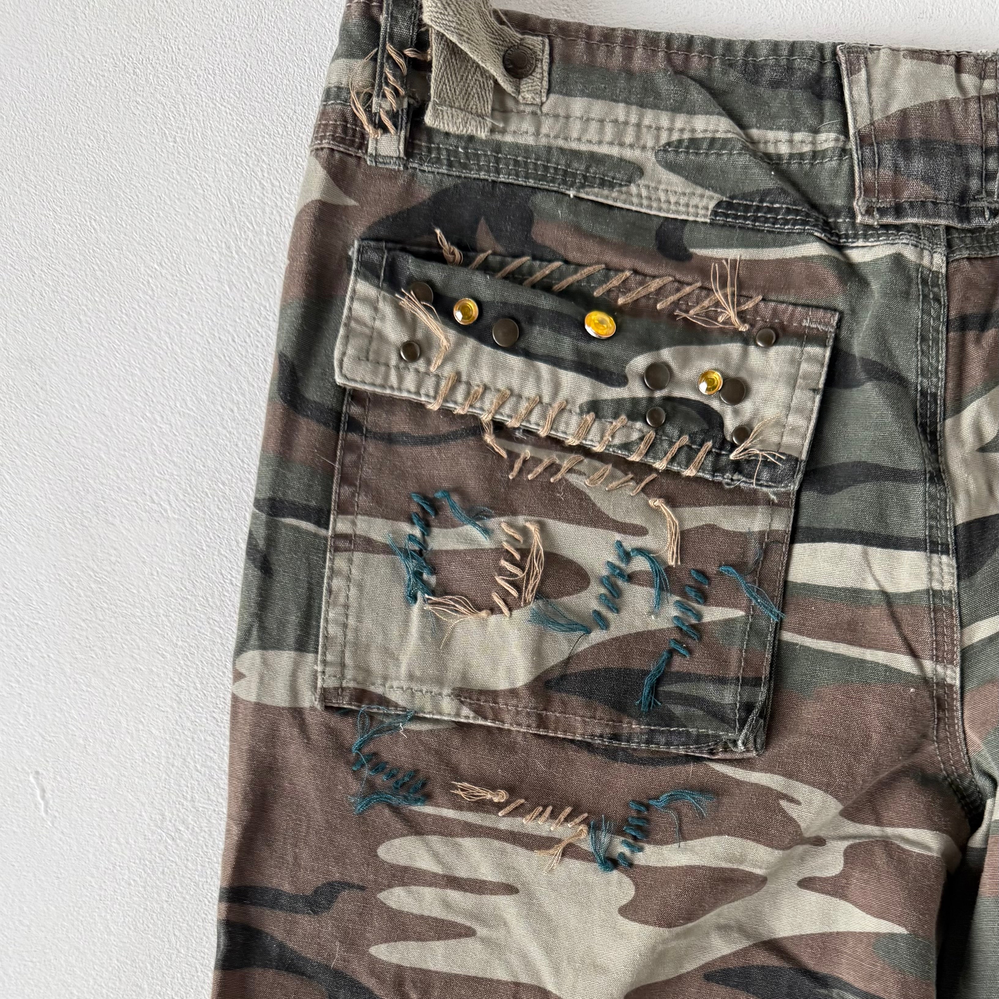 BB Jeans Embellished Camo Cargos (XS)