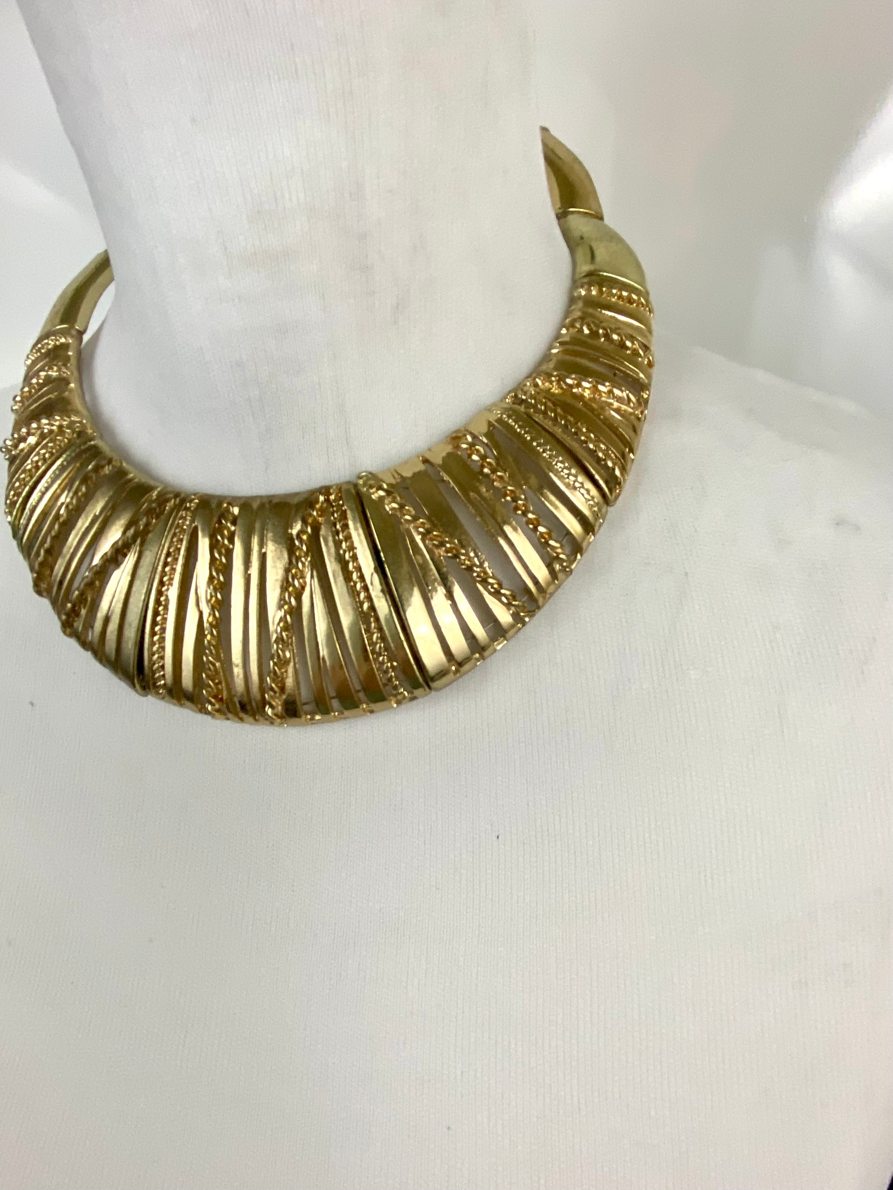 Vintage gold choker