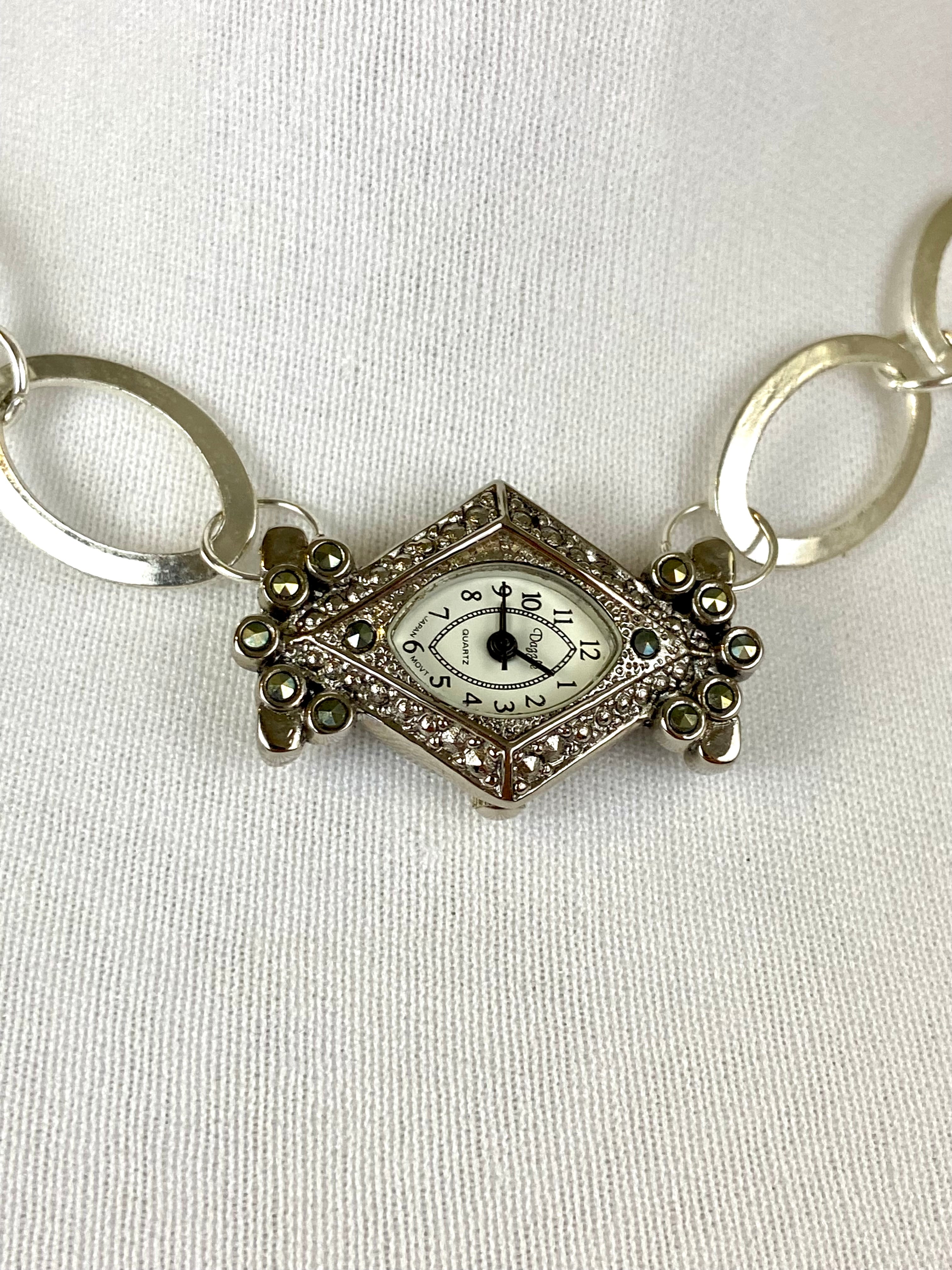 Watch me choker