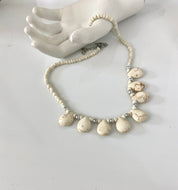 Creamy beads choker