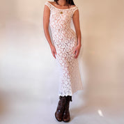 90s White Lace Gown (S/M)