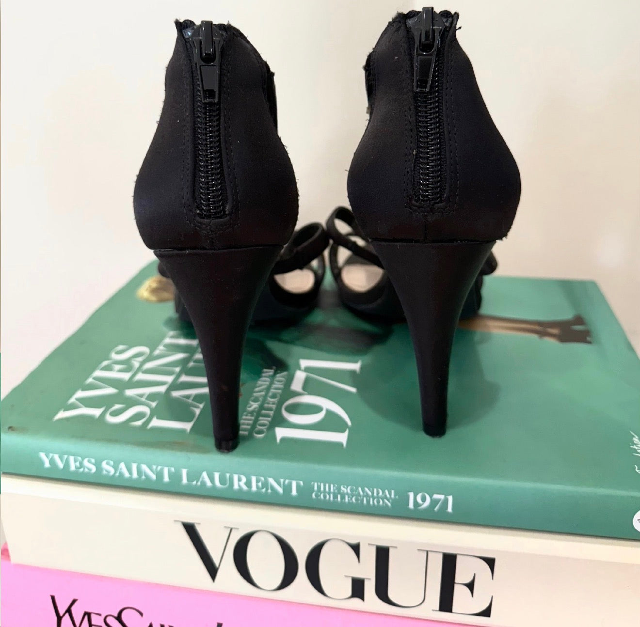 Kelly & Katie Black And Silver Rhinestone Heels (6)