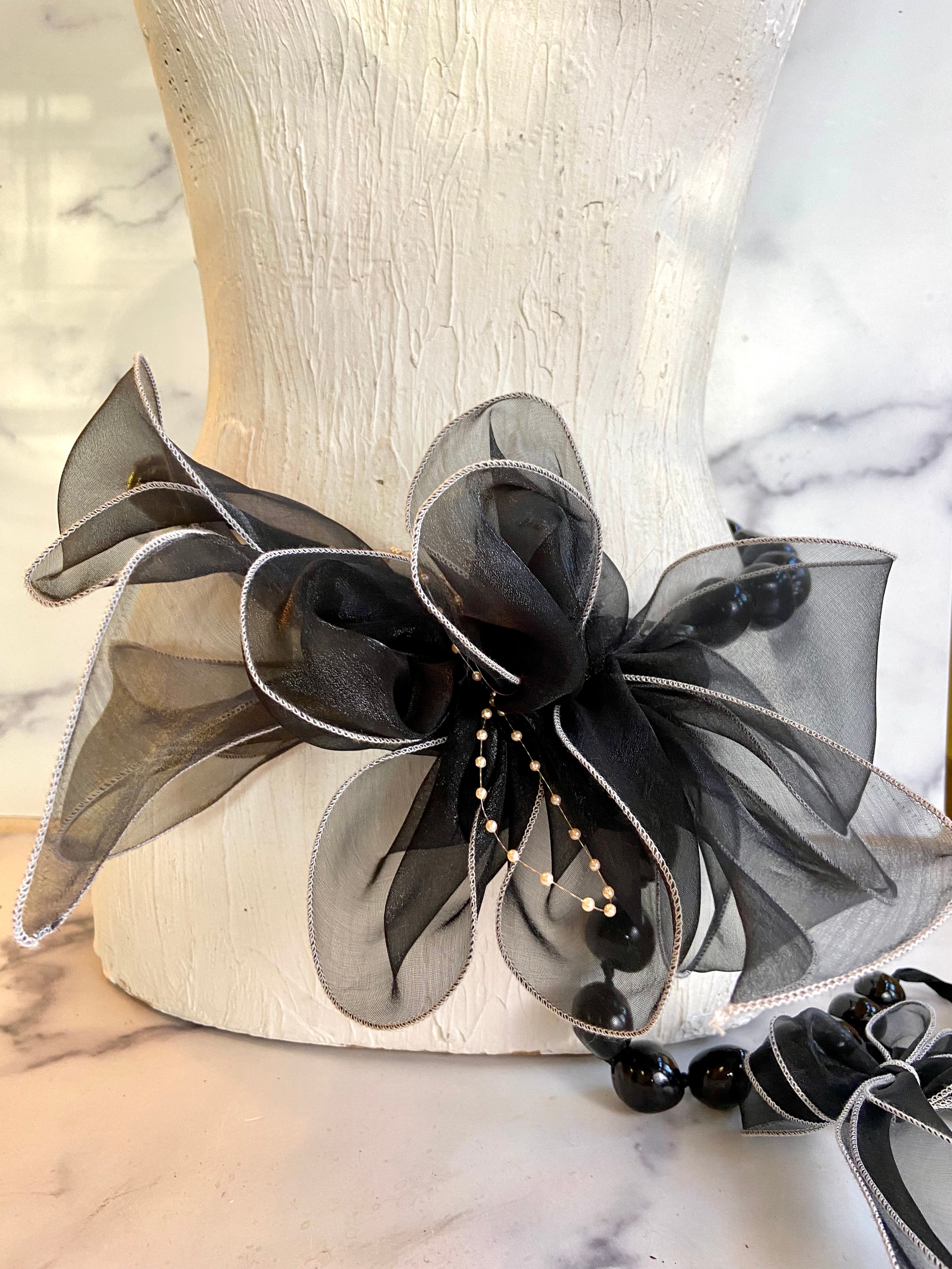 Fluffy black flower belt/ choker