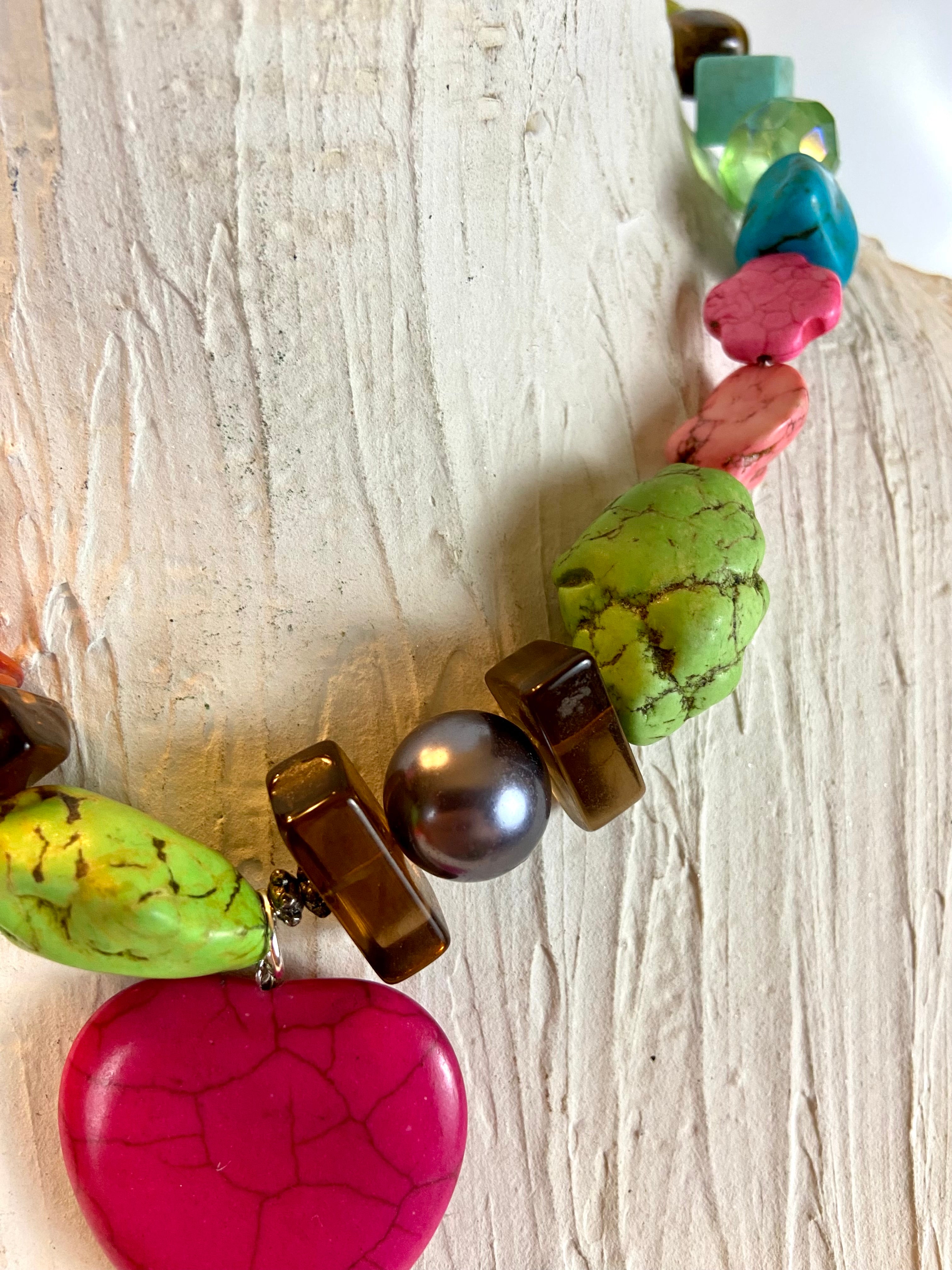 My pinky 💓heart choker