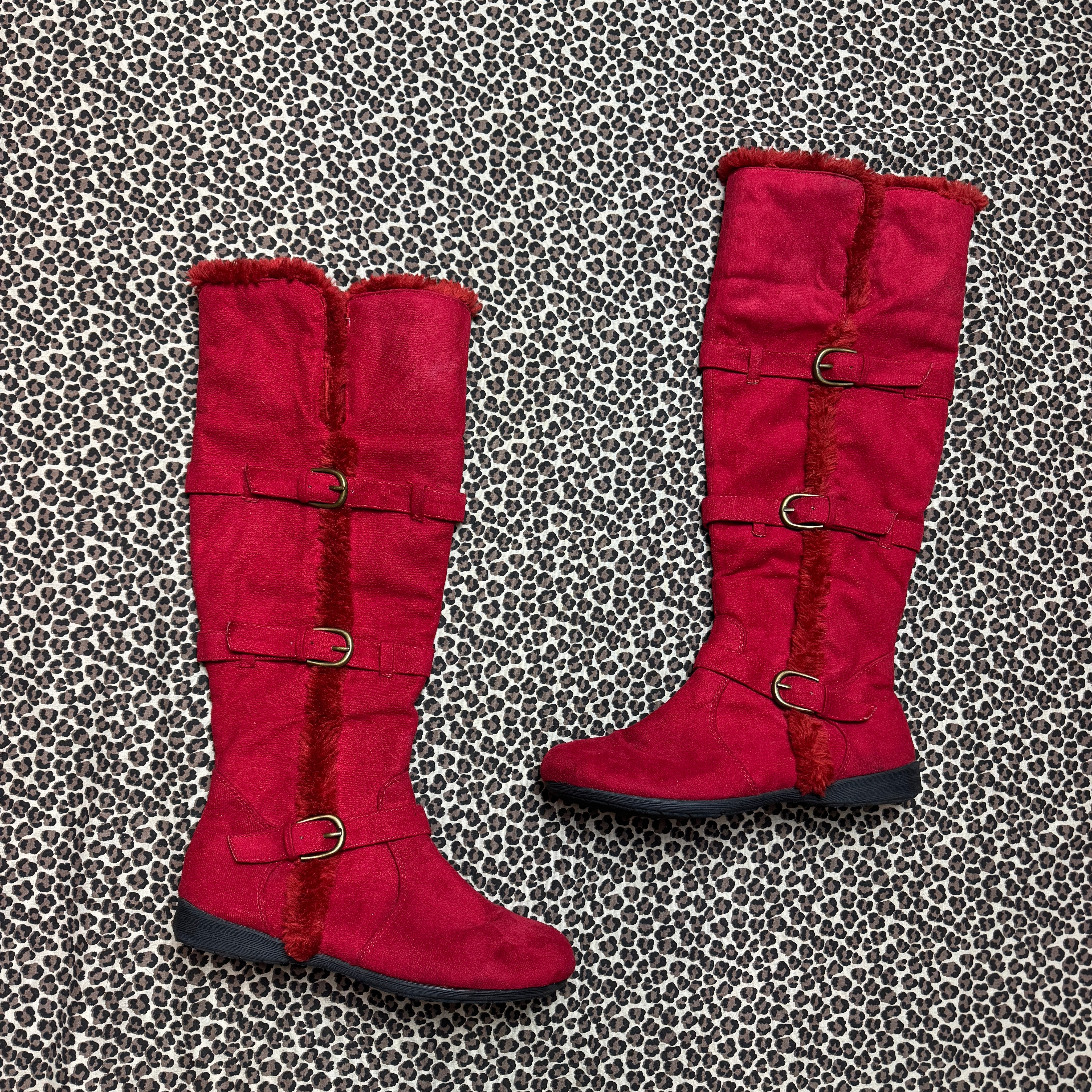 Y2K Red Faux Fur Trim Knee High Buckle Boots (9)