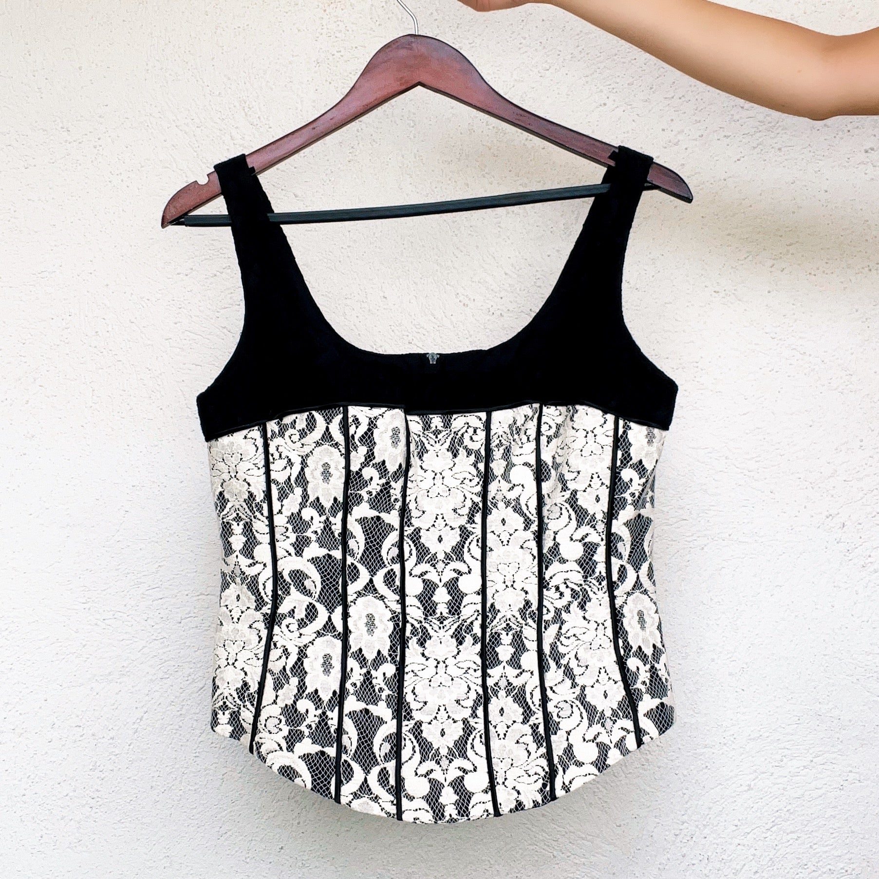 Lacy Corset Style Top (M)