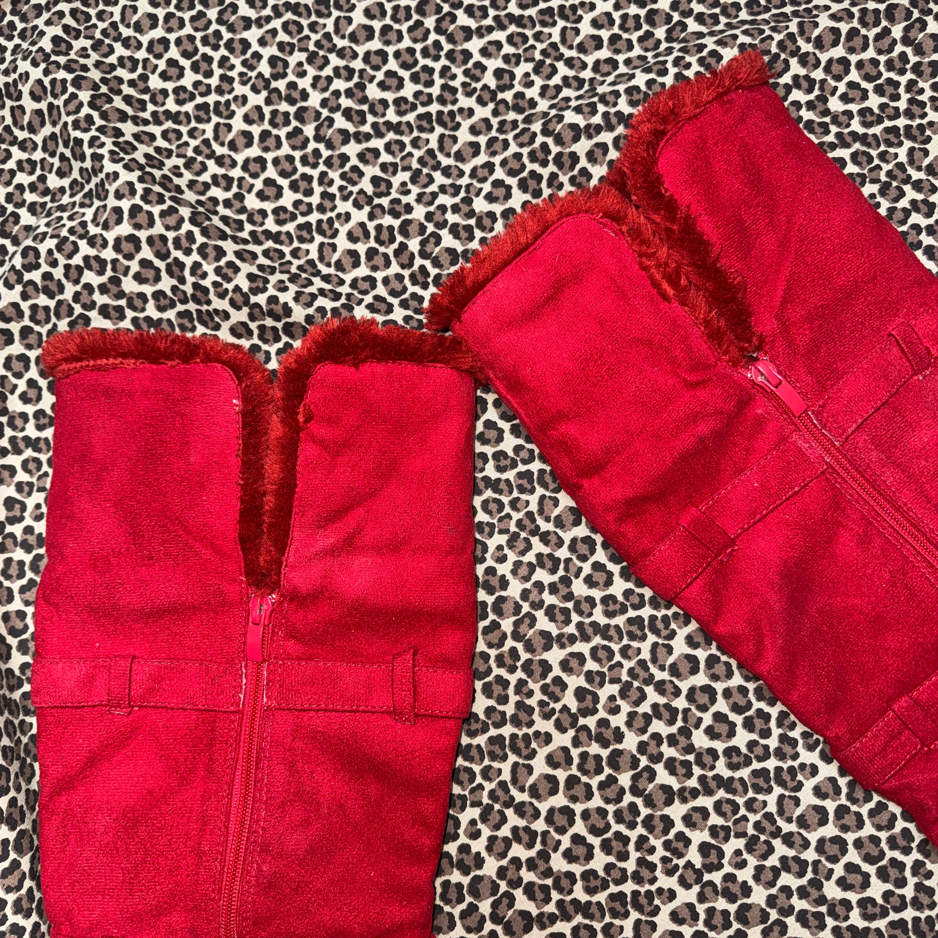 Y2K Red Faux Fur Trim Knee High Buckle Boots (9)