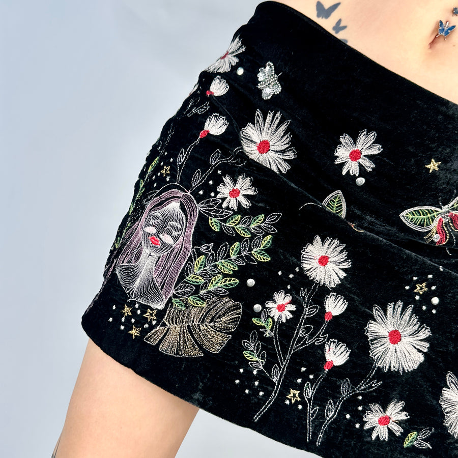 Embroidered Velvet Mini Skirt (M) — Holy Thrift