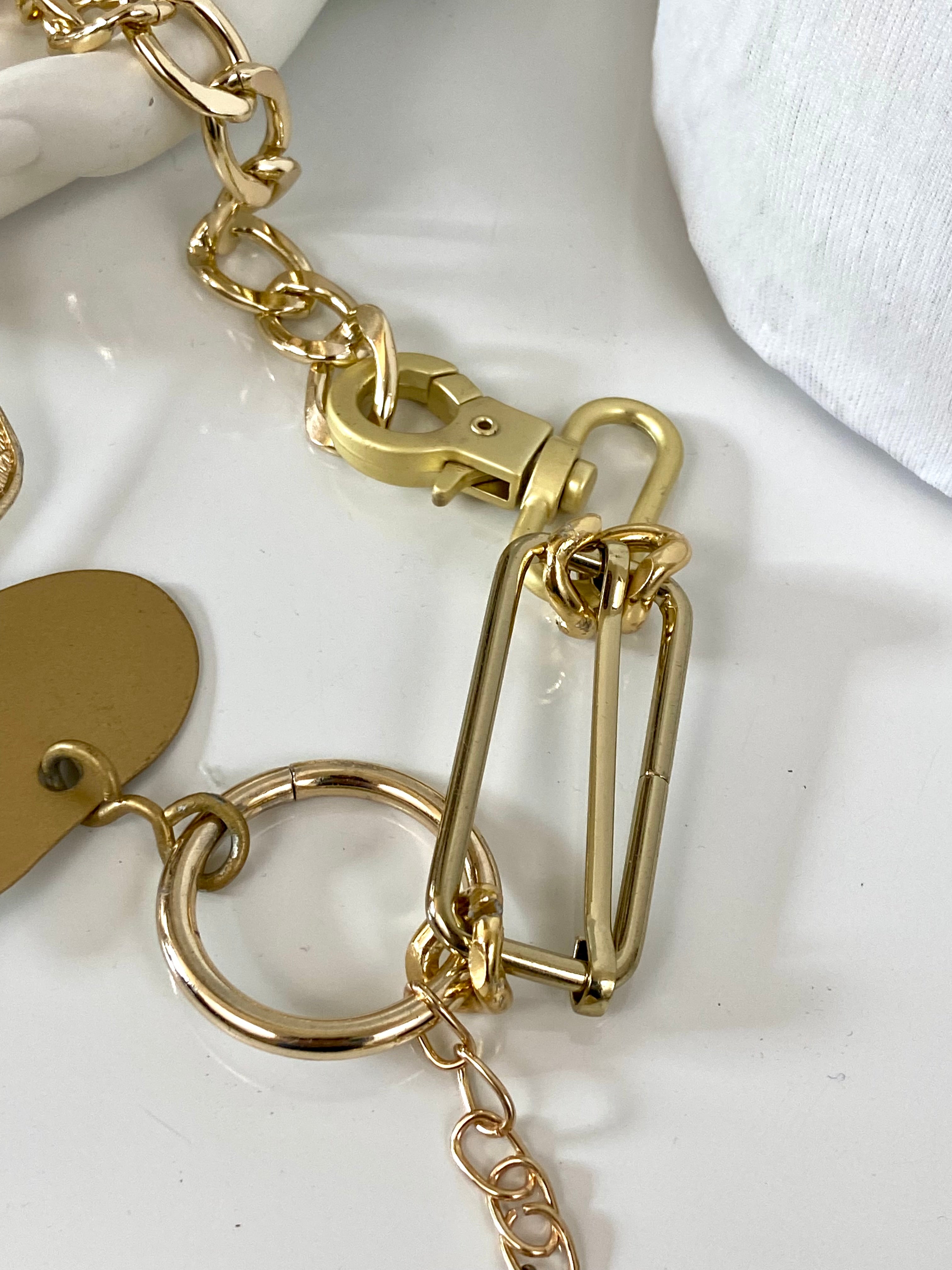 Busy gold choker