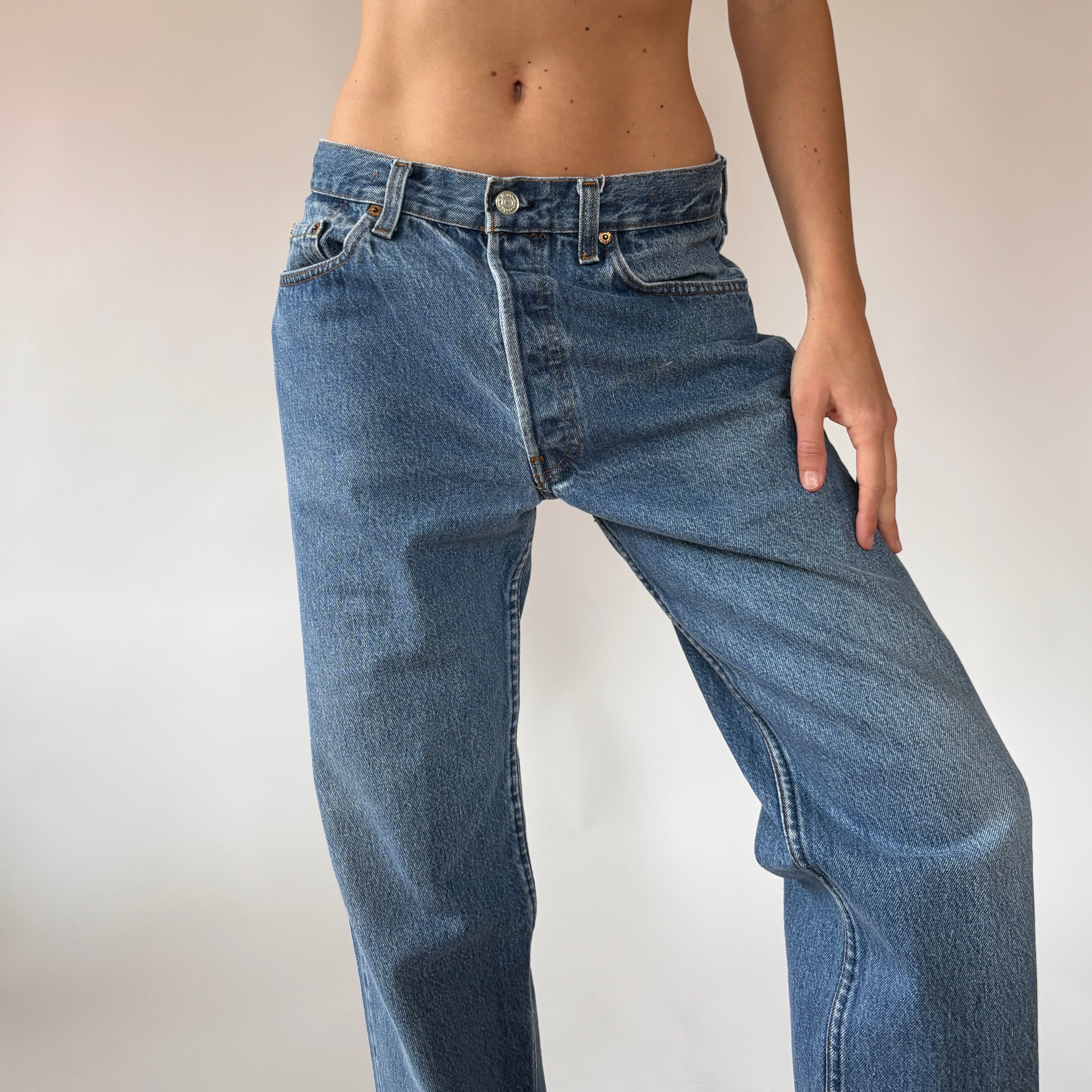 Levi's 80s 501 Jeans (L) – Holy Thrift