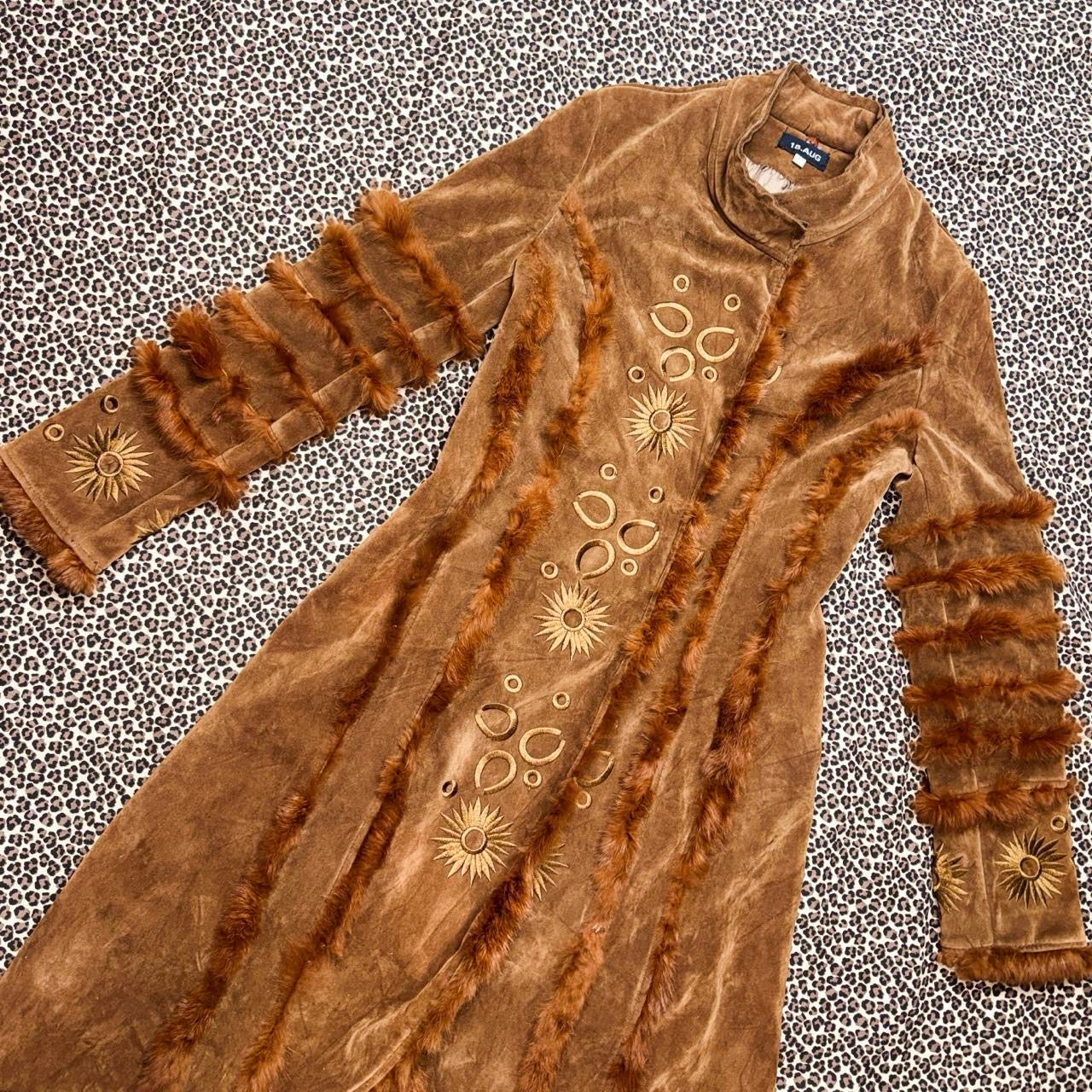 Celestial Embroidered Velvet Genuine Fur Trim Coat (L)