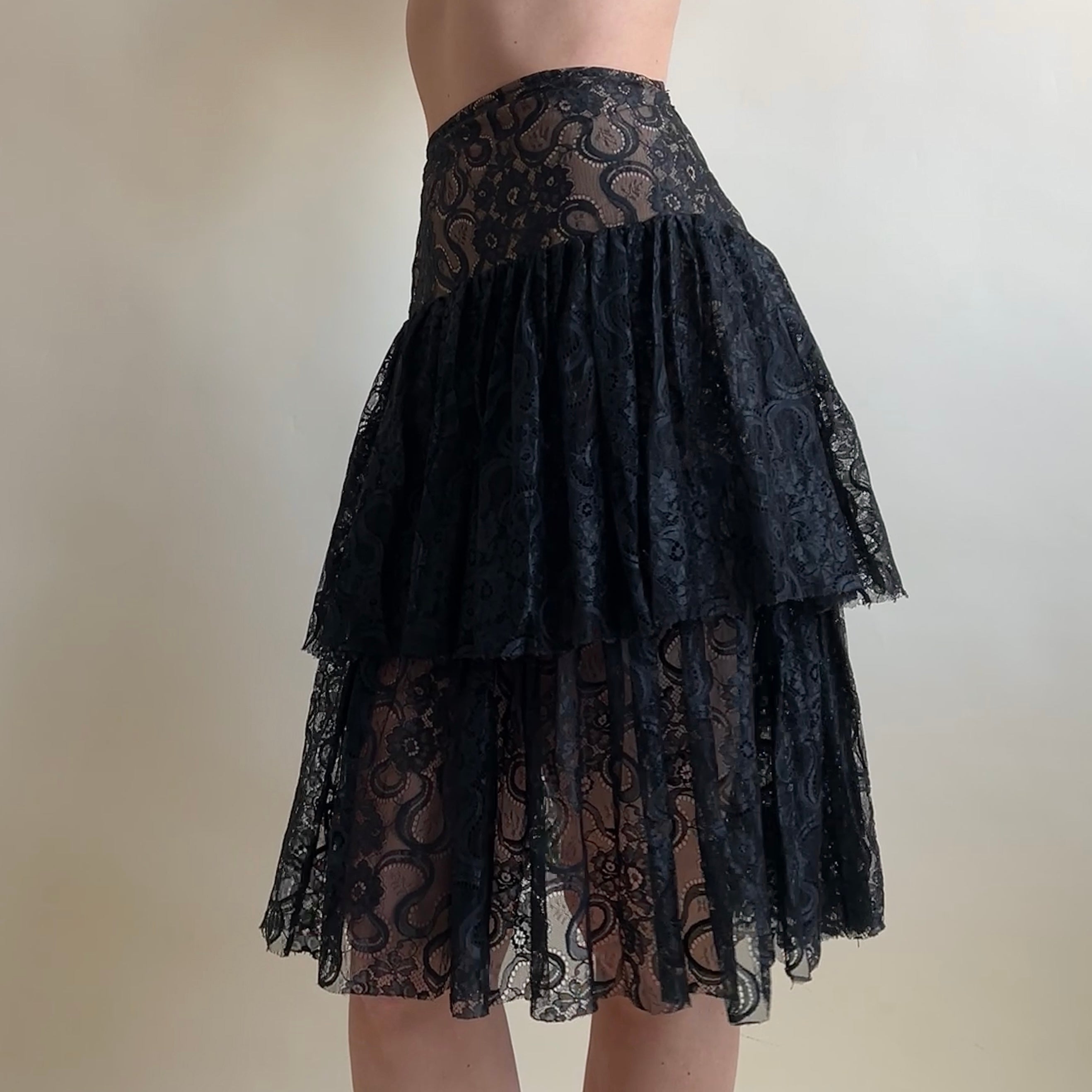 Vintage 90s black lace peplum tiered midi skirt (S)