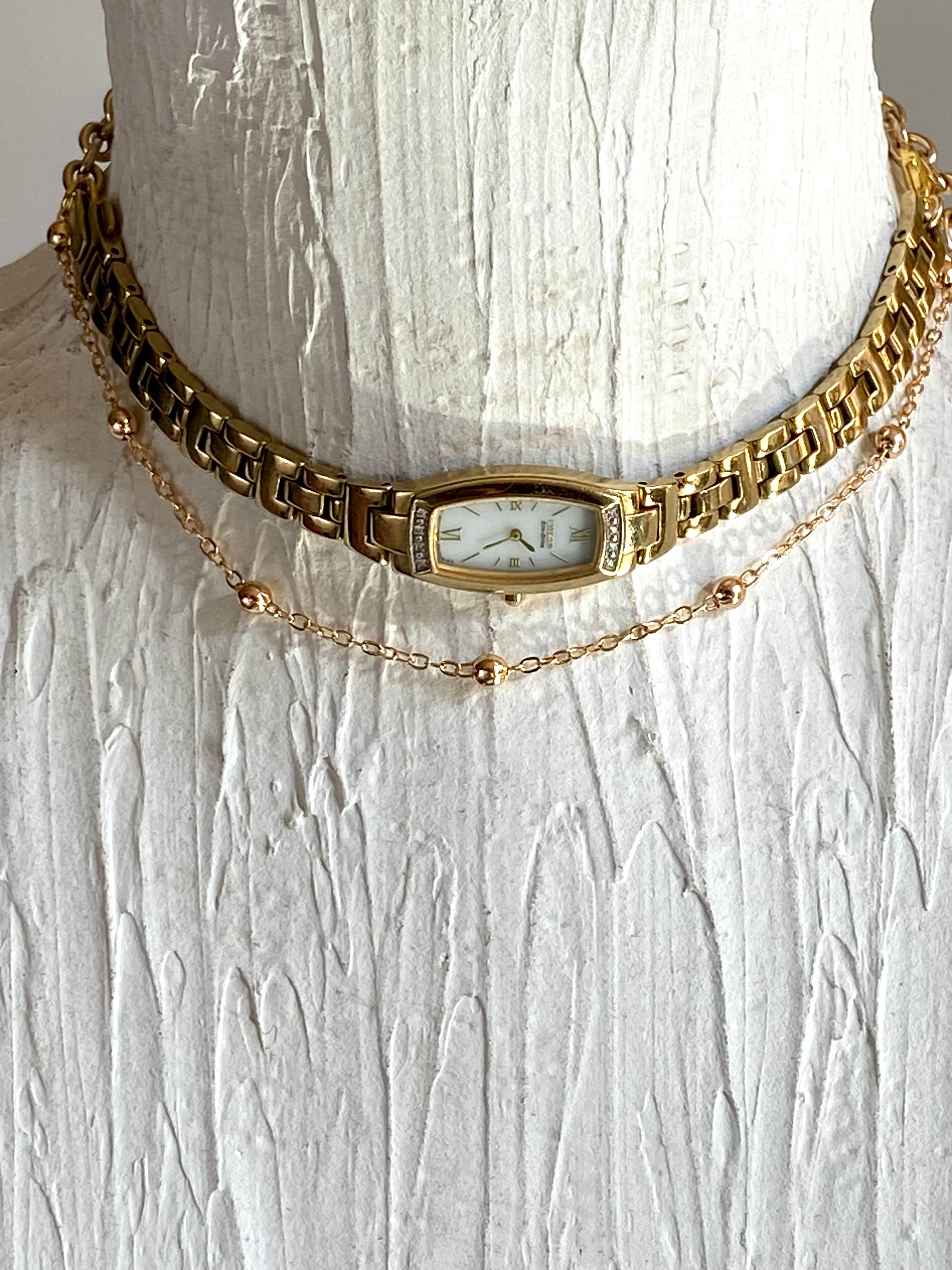 It’s 5 o’clock choker