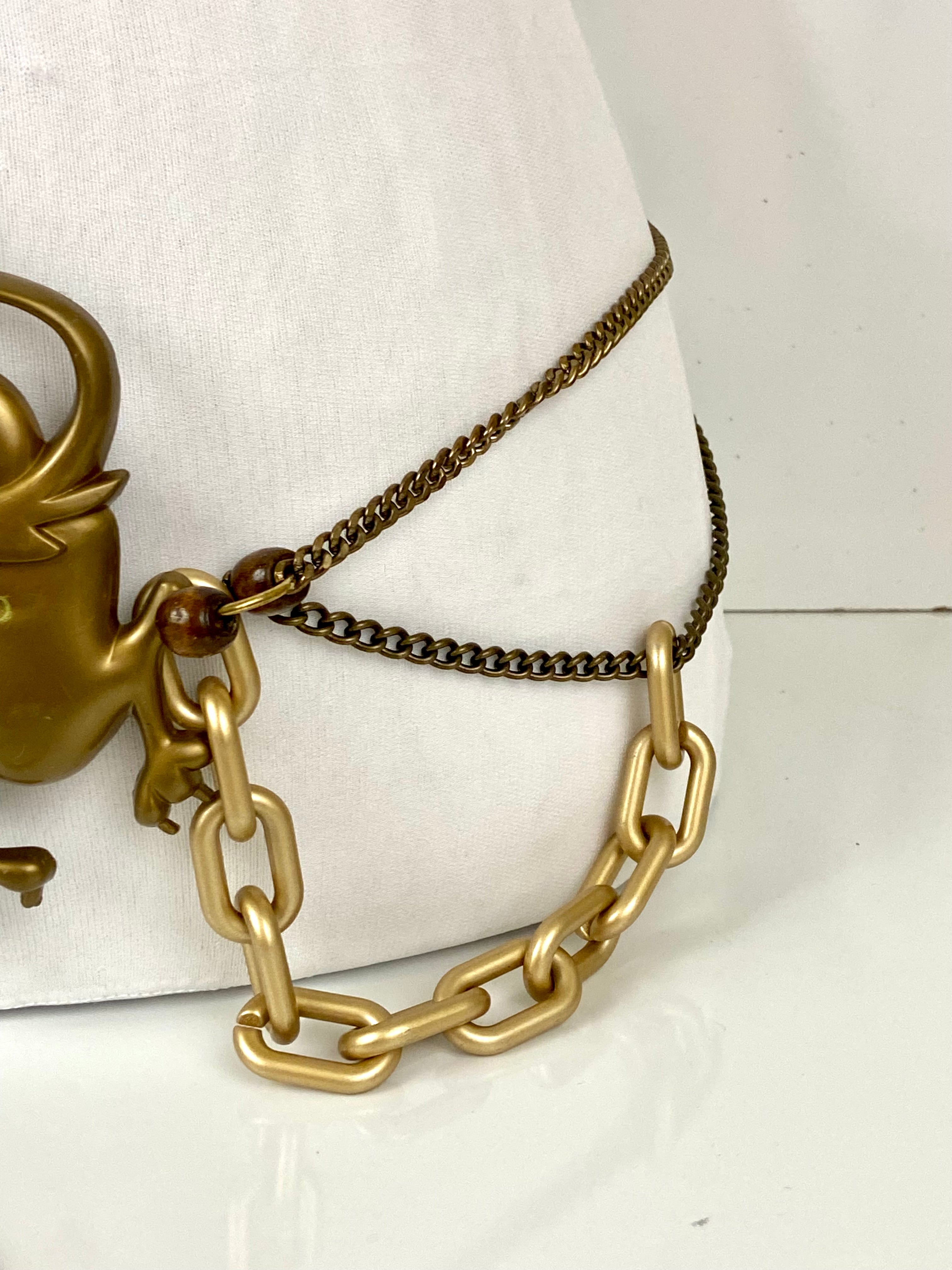 Golden tone dragon 🐉 belt