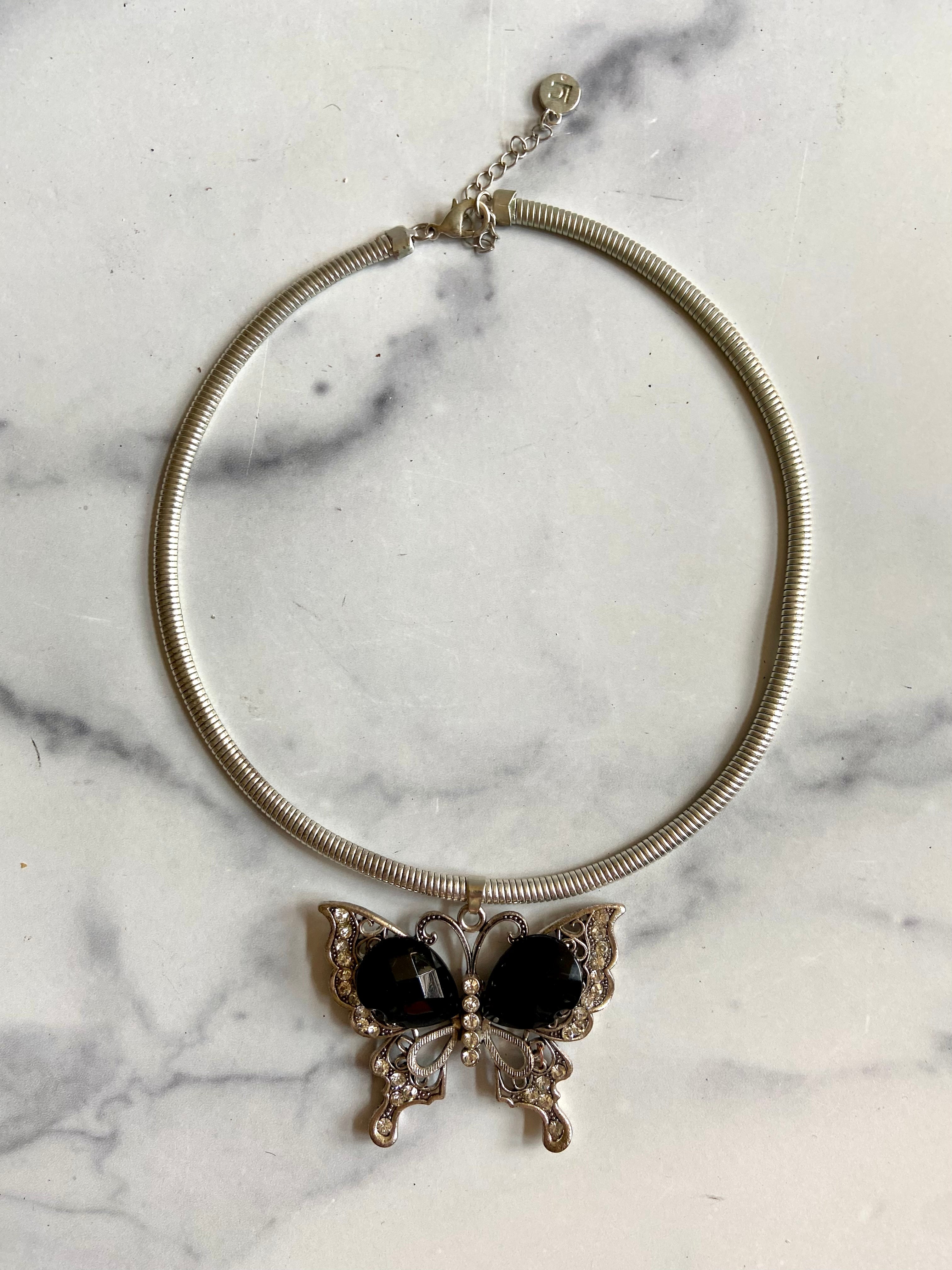Black butterfly choker