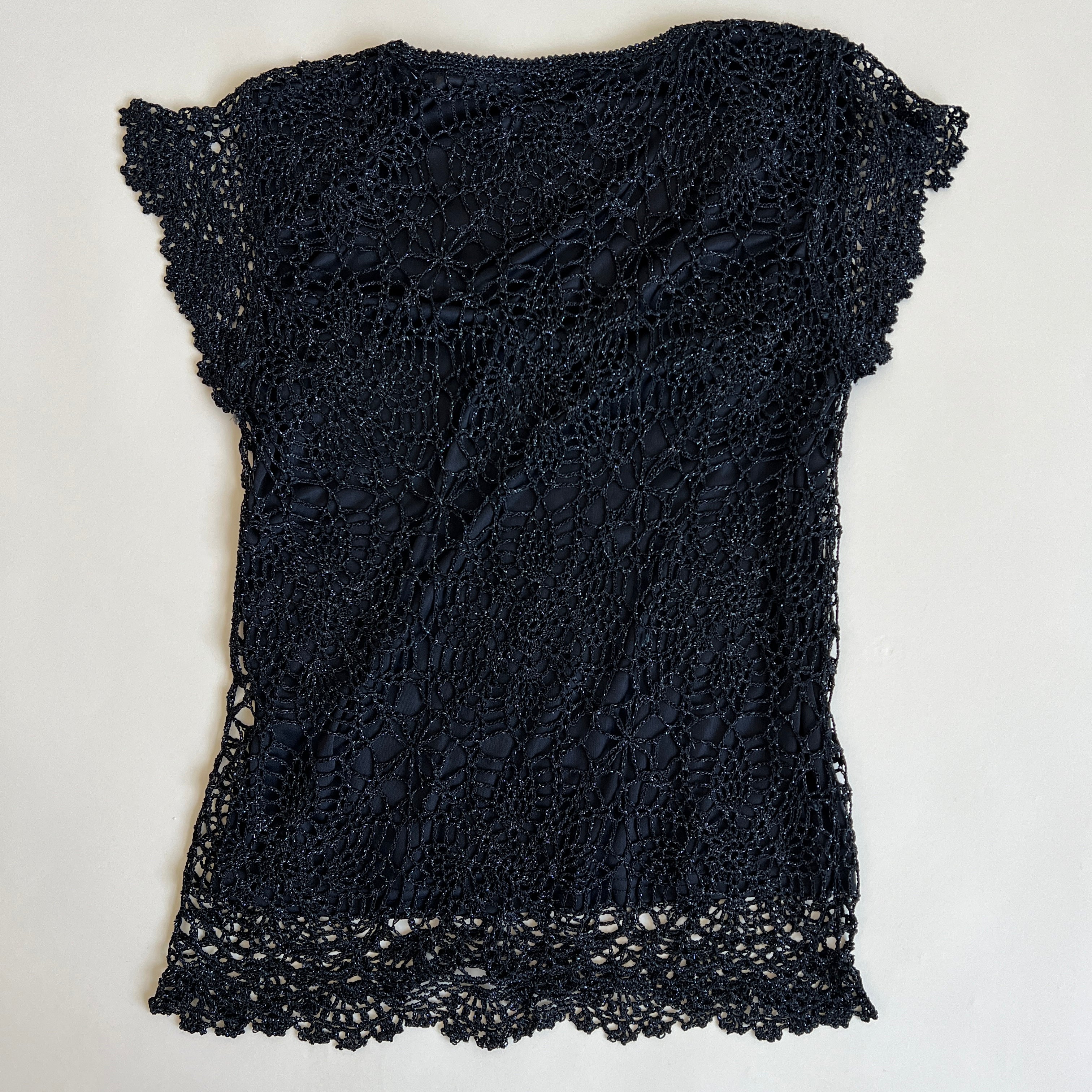 Black spiderweb lace top (M)
