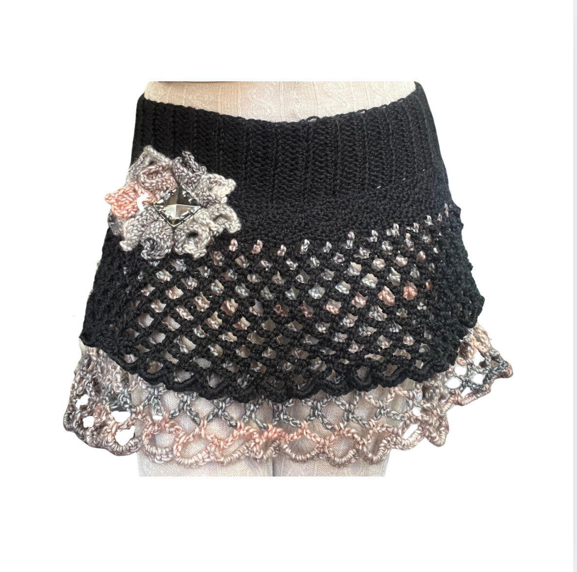 Crochet Studded Flower Mini Skirt (L)