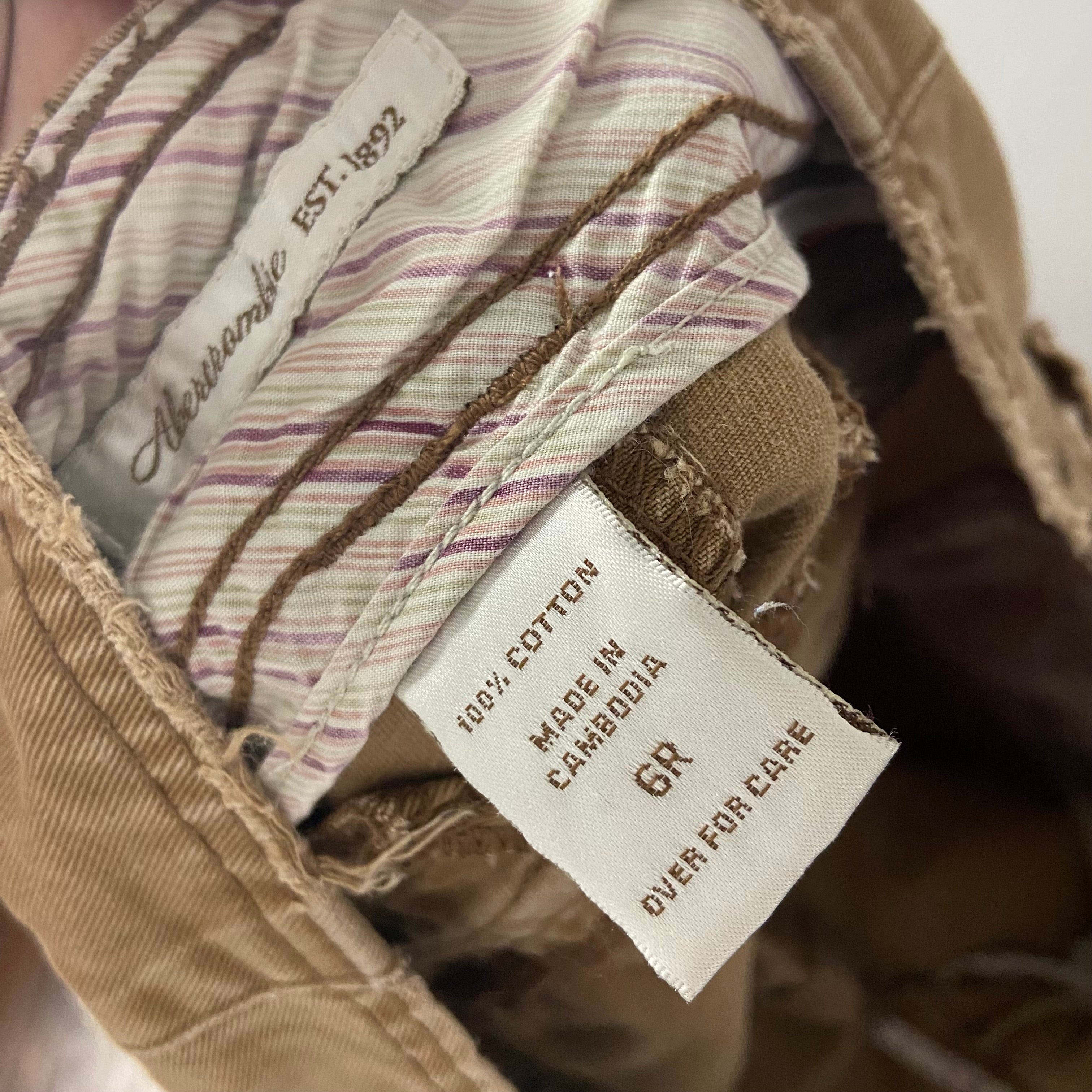 Y2K Tan Abercrombie Low Rise Flared Chino Pants (M)