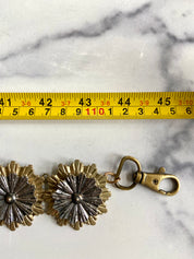 Two colors tone flowers metal belt