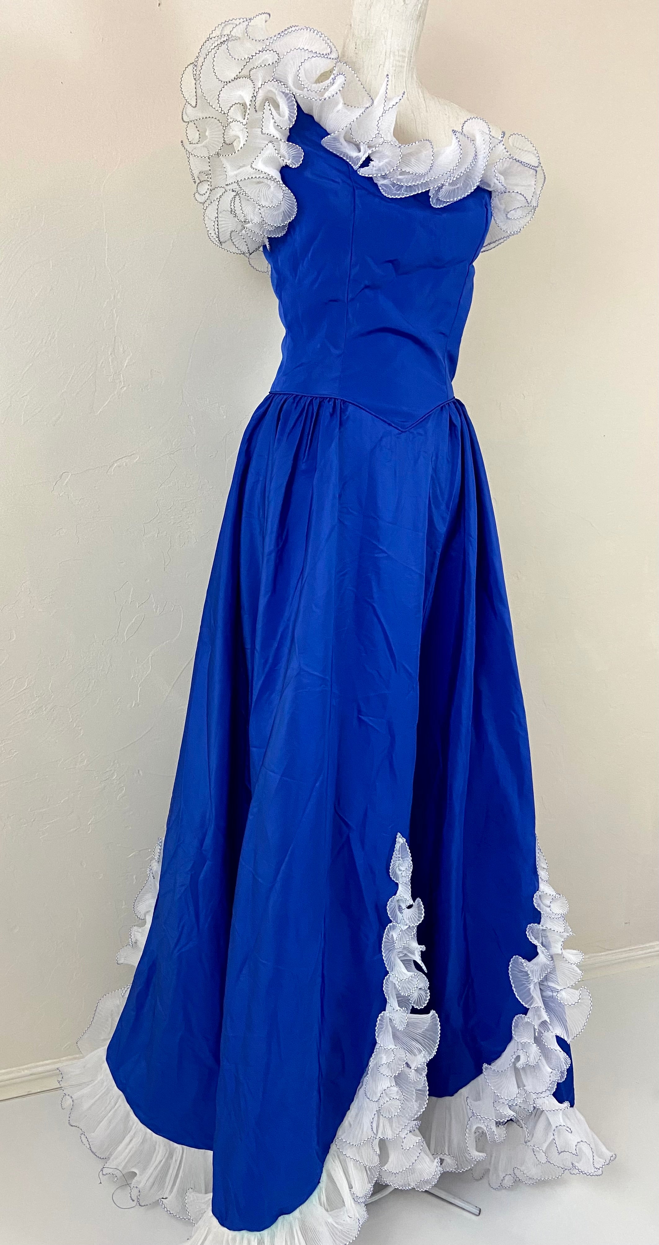 Blue dress