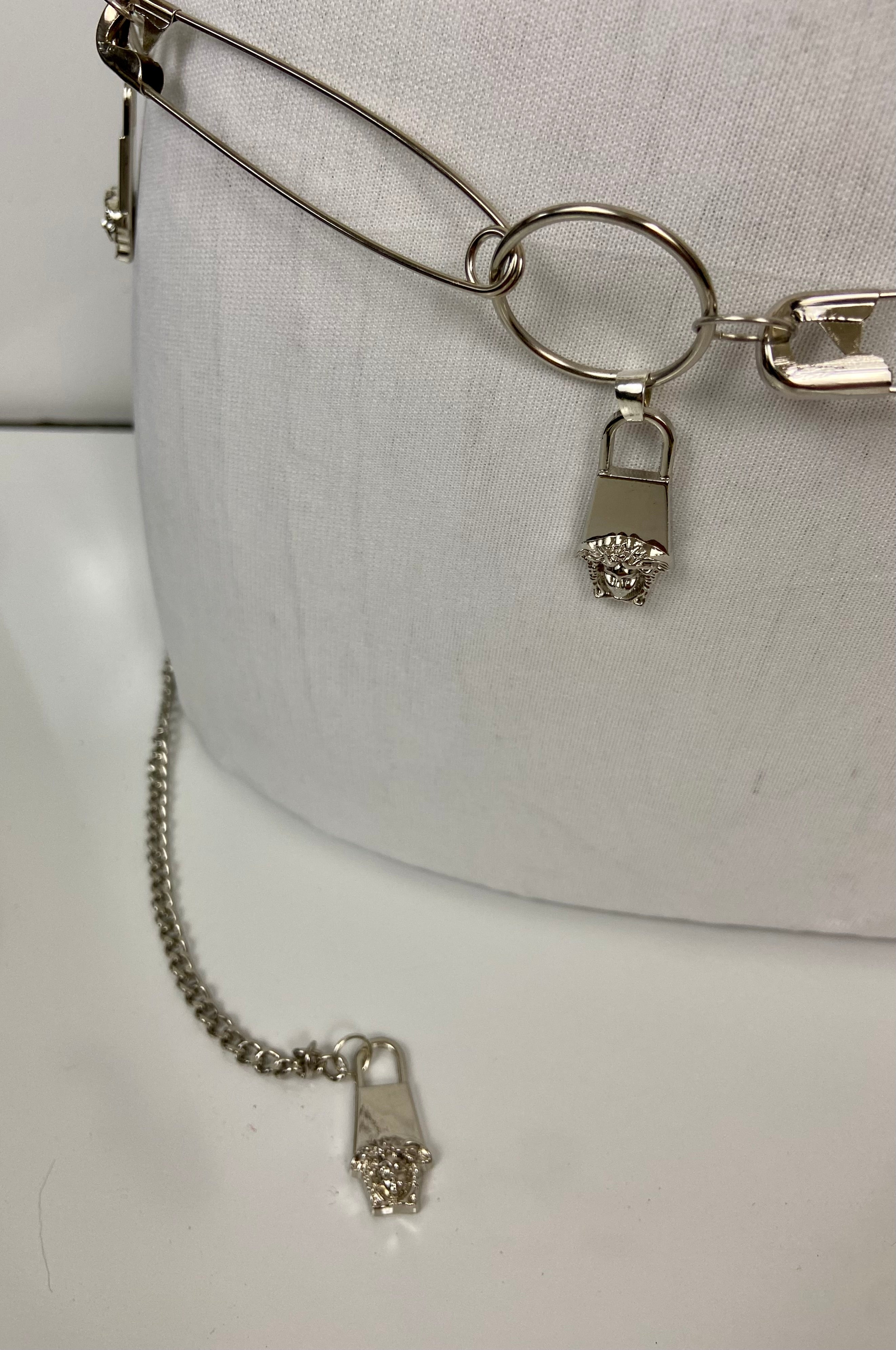 Safety pins chain belt