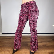 90s Pink Fuzzy Leopard Print Flares (L)