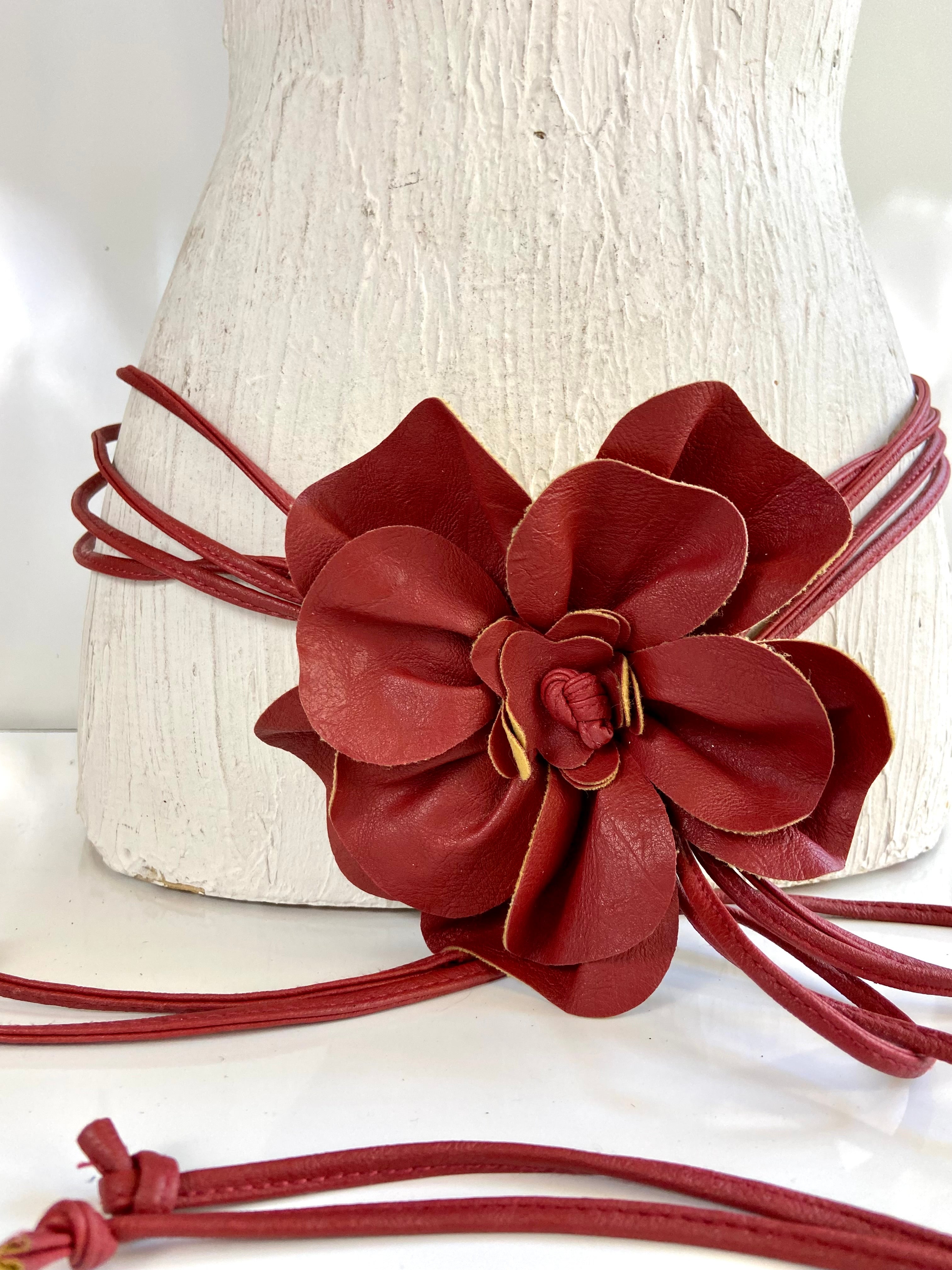 Red🌹Leather flower belt statement