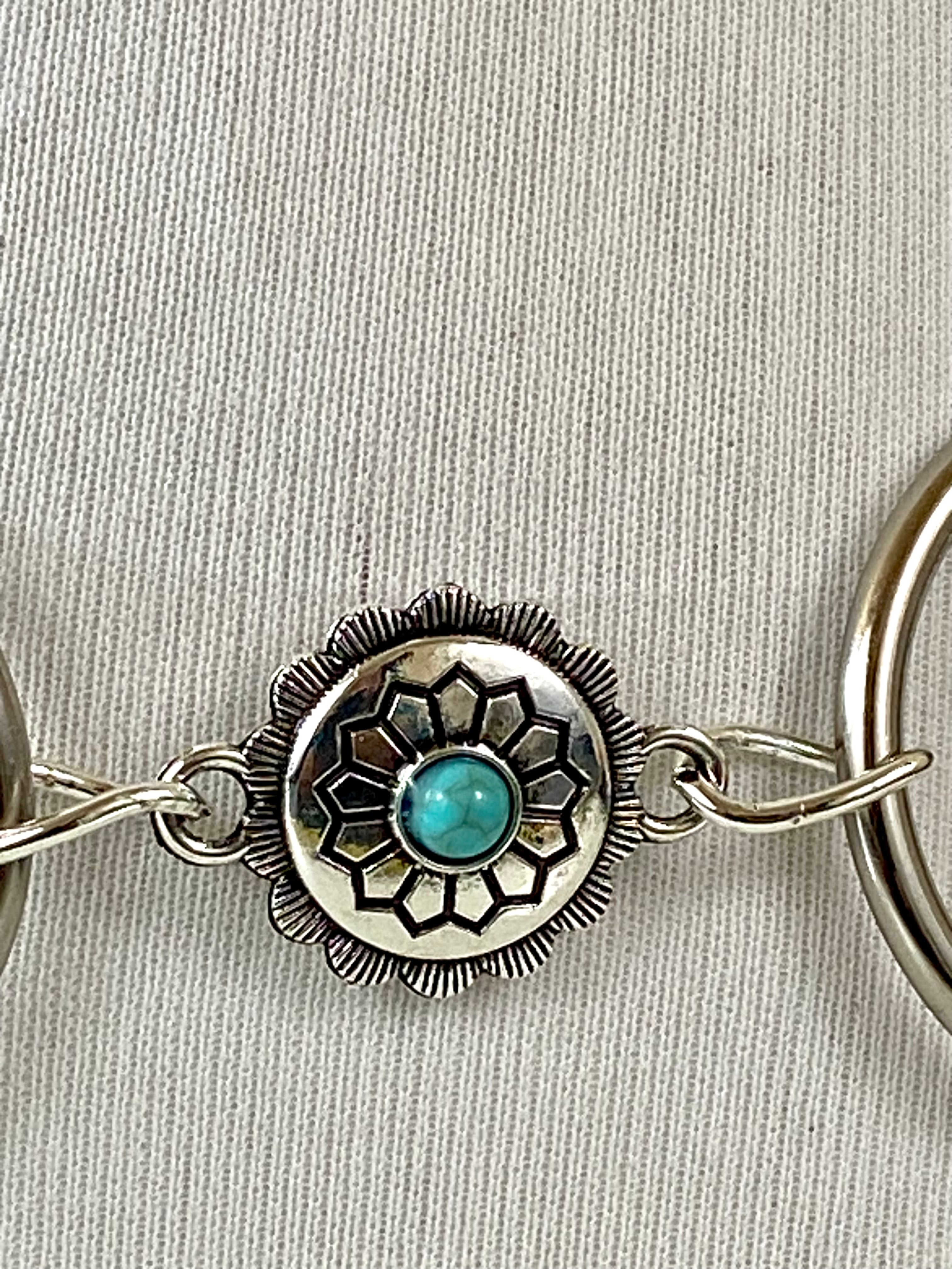 Little flower 🌸 with big circles belt