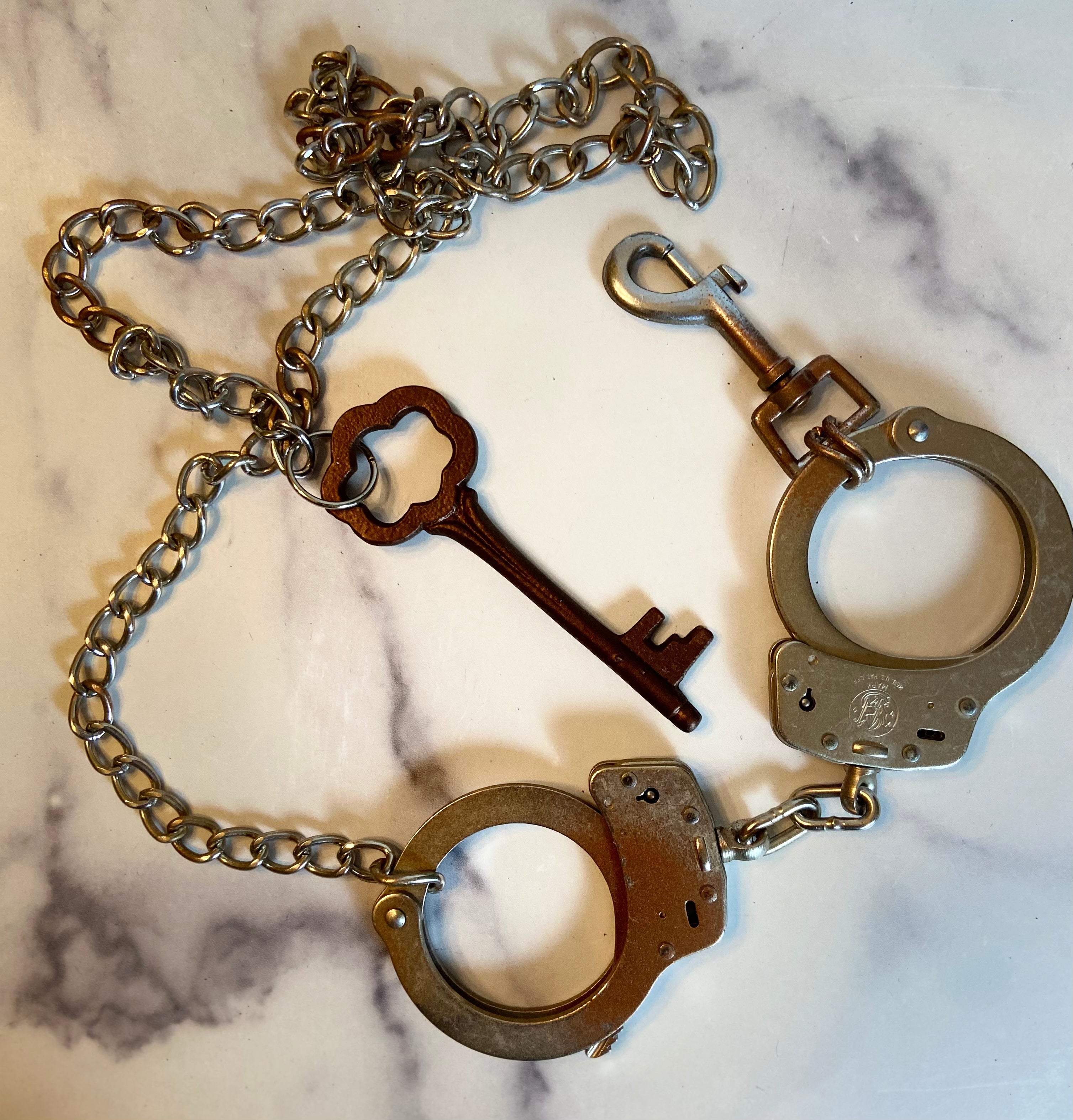 Arrest me belt