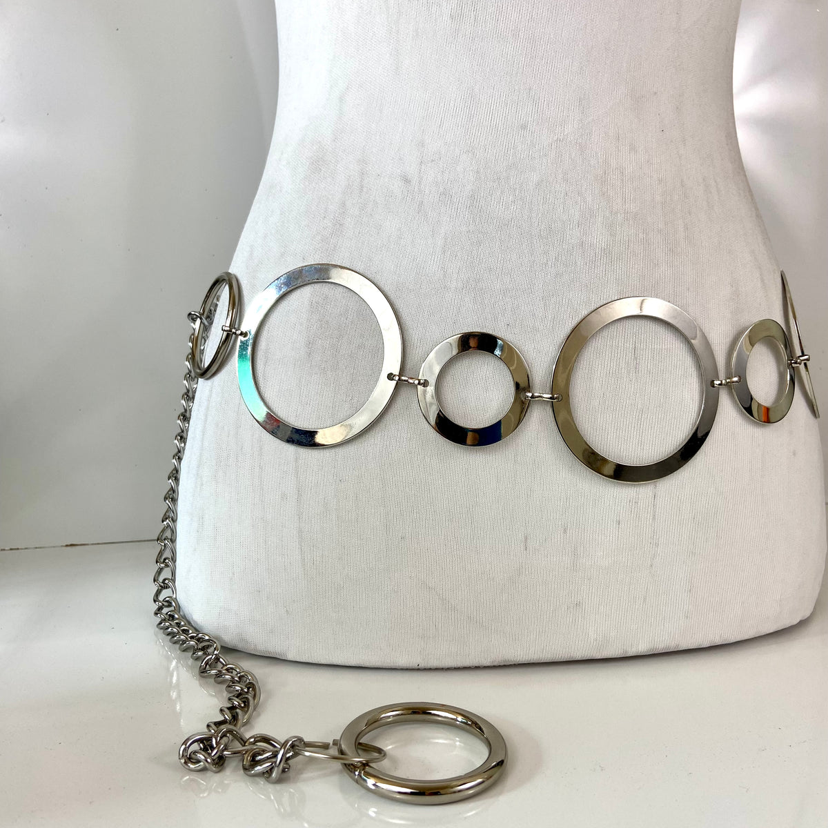 Circle on sale belt silver