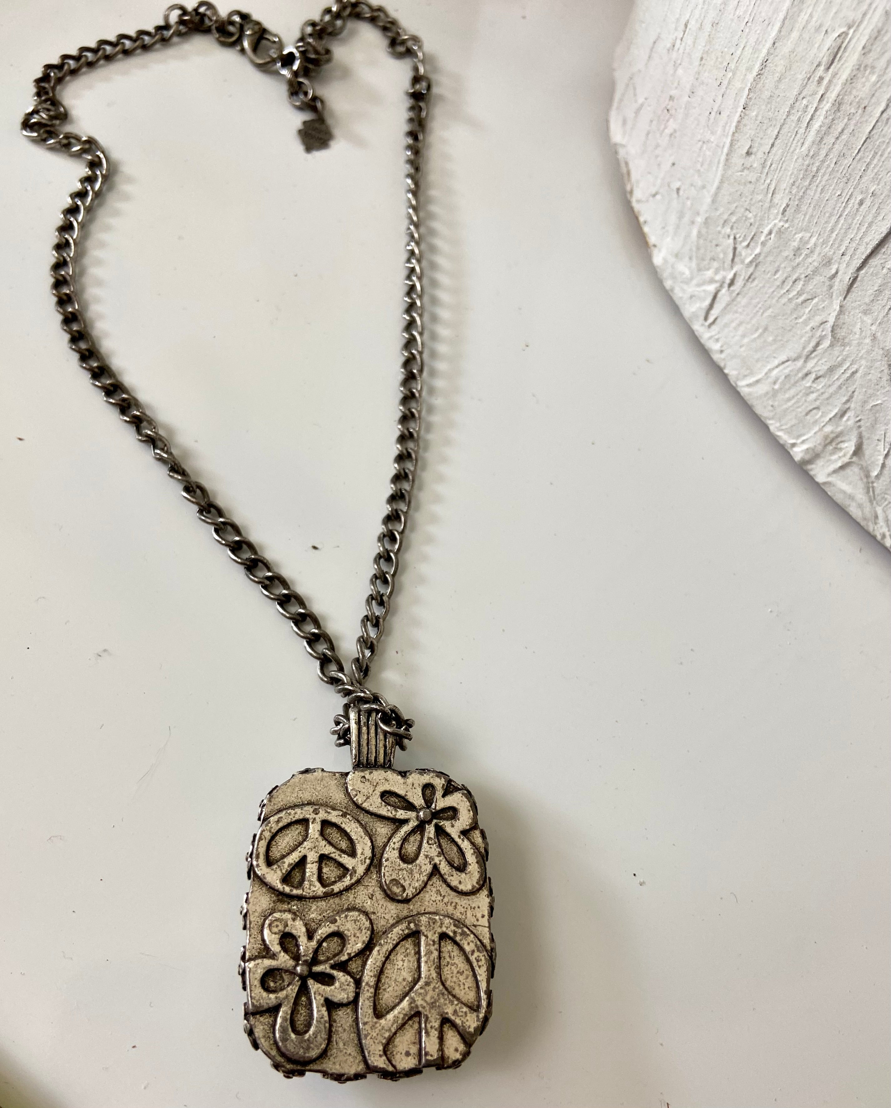 Lucky brand necklace