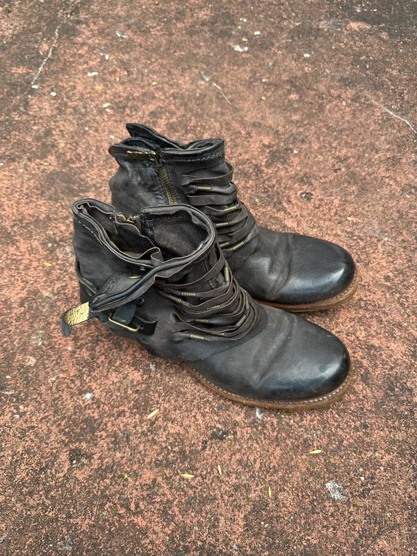 Vintage AS.98 Leather Buckle Ankle Boots (UK 7 US 9 EU 41)