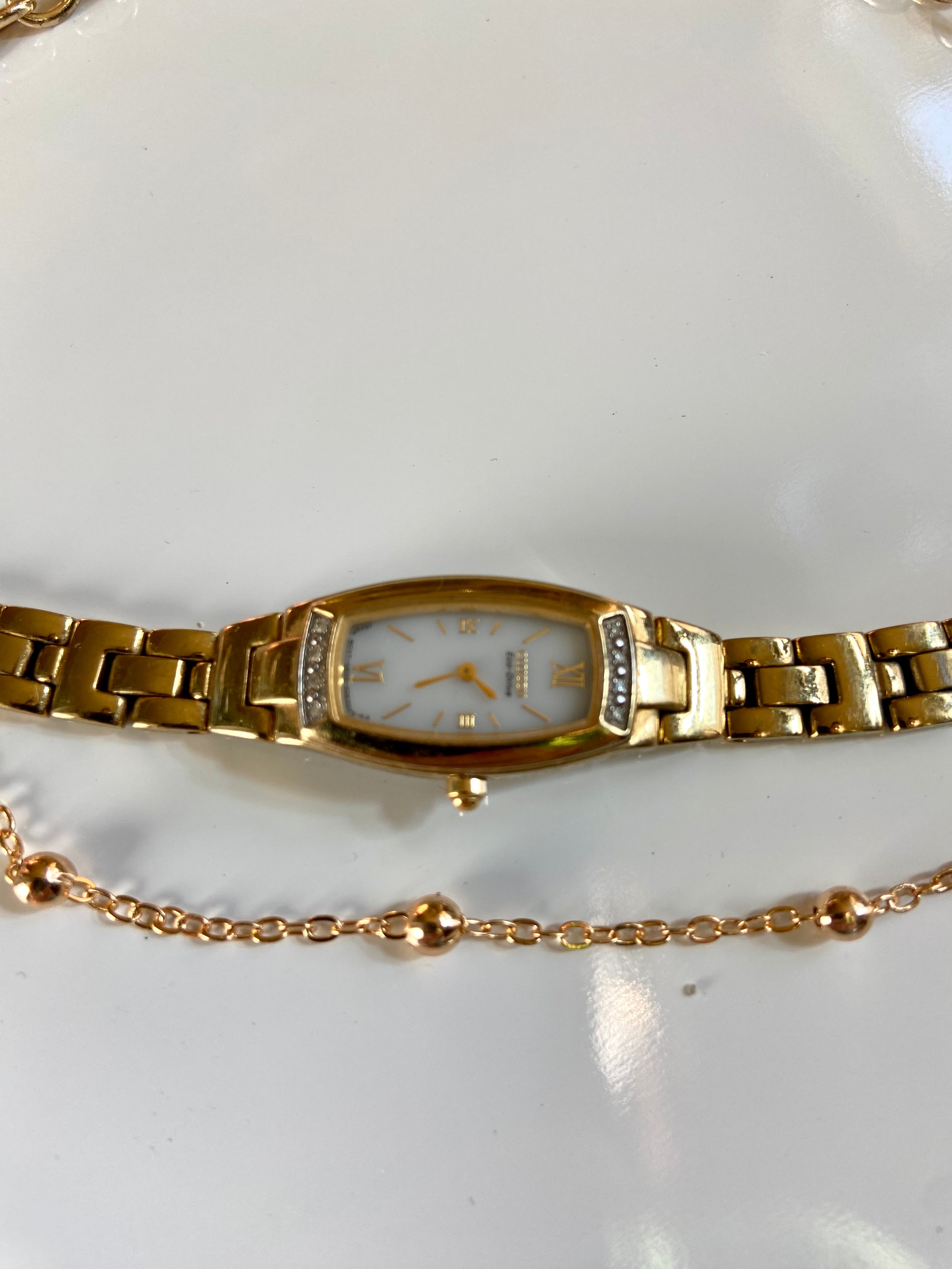 It’s 5 o’clock choker