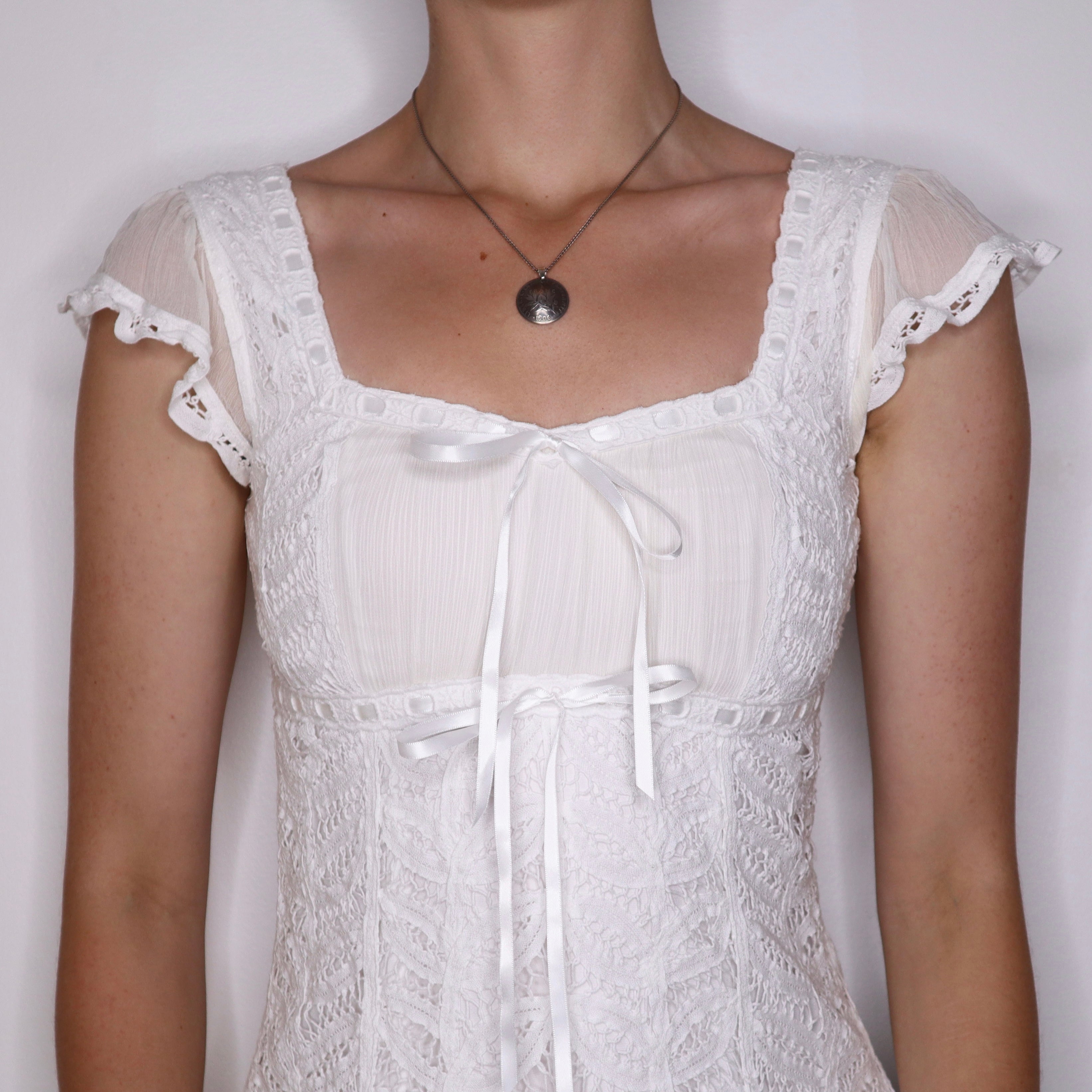Y2K BETSEY JOHNSON White Lace Milkmaid Dress (XS) Y2K BETSEY JOHNSON White Lace Milkmaid Dress (XS)