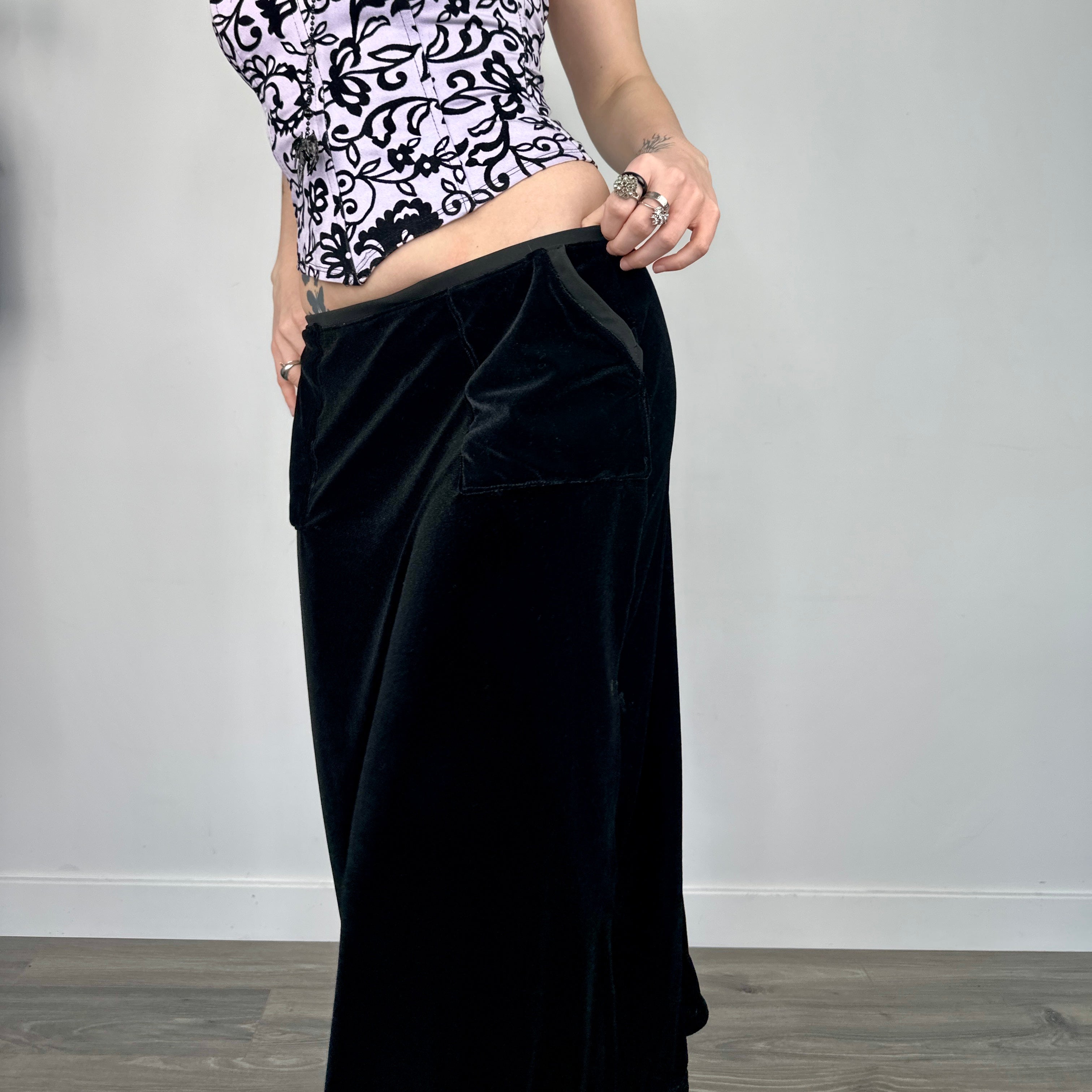 Black Velvet Midi Skirt (XS/S)