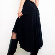 Early 2000s Ruched Black Midi Skirt (M)