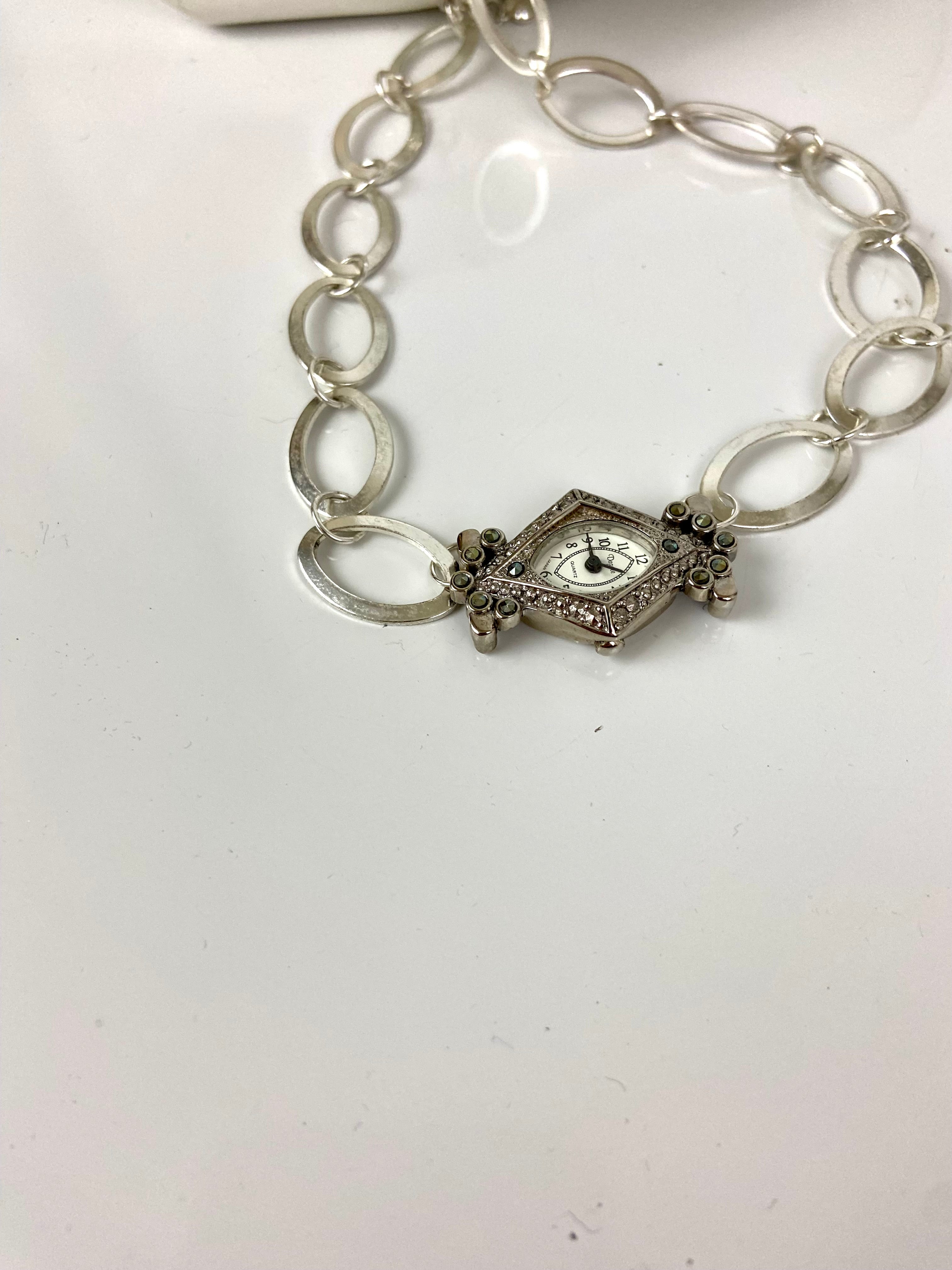 Watch me choker