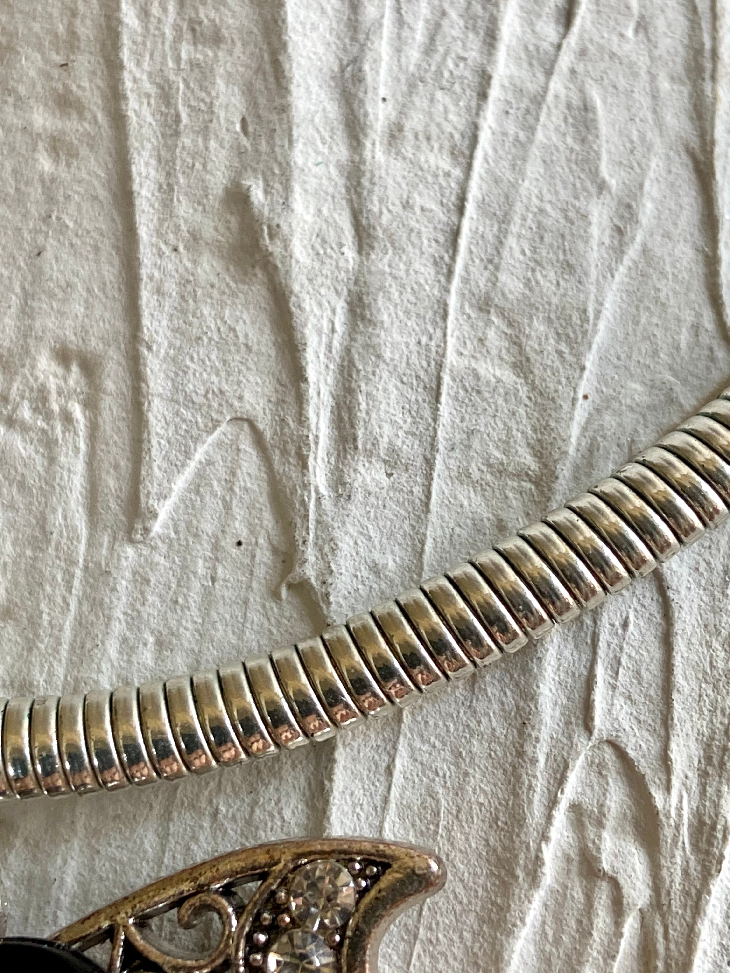 Black butterfly choker