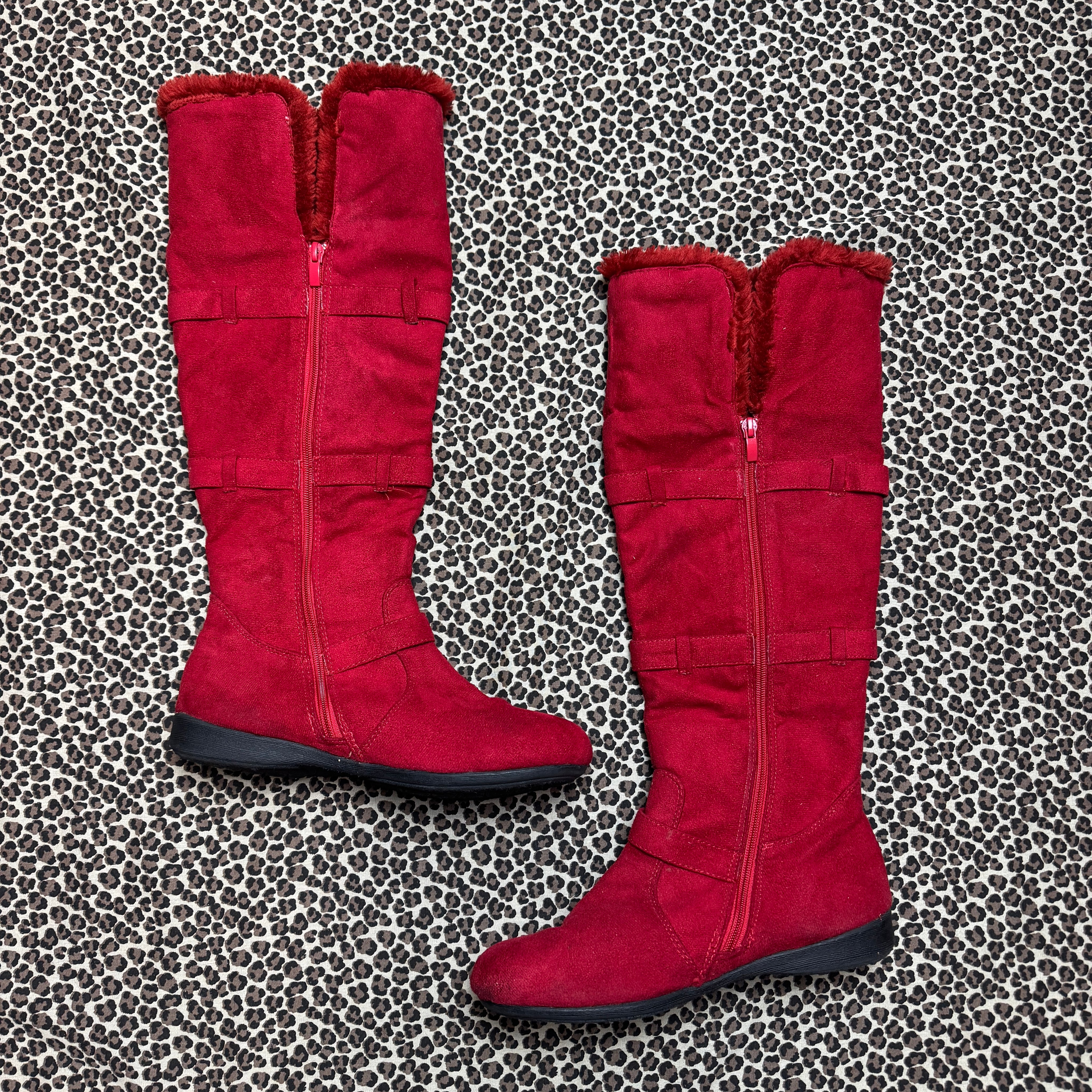 Y2K Red Faux Fur Trim Knee High Buckle Boots (9)