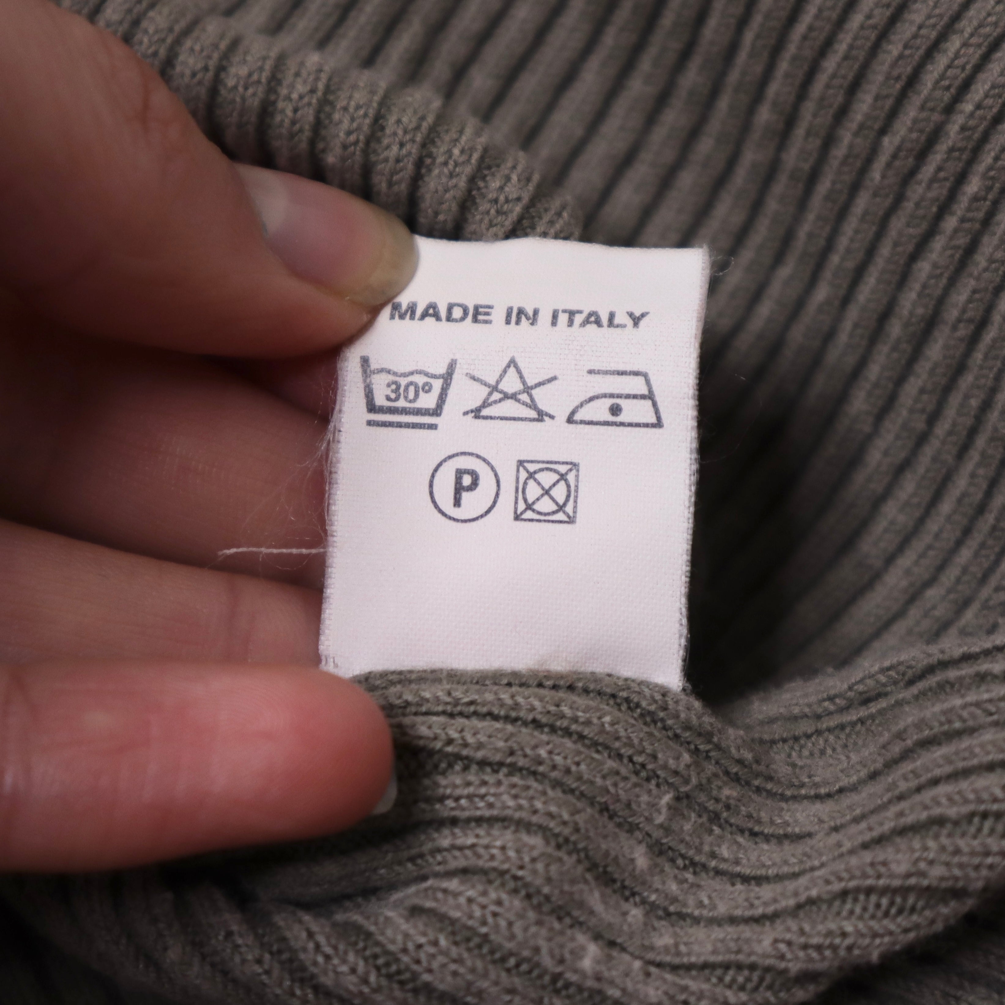 Y2K Italian Khaki Button Up Sweater (M)