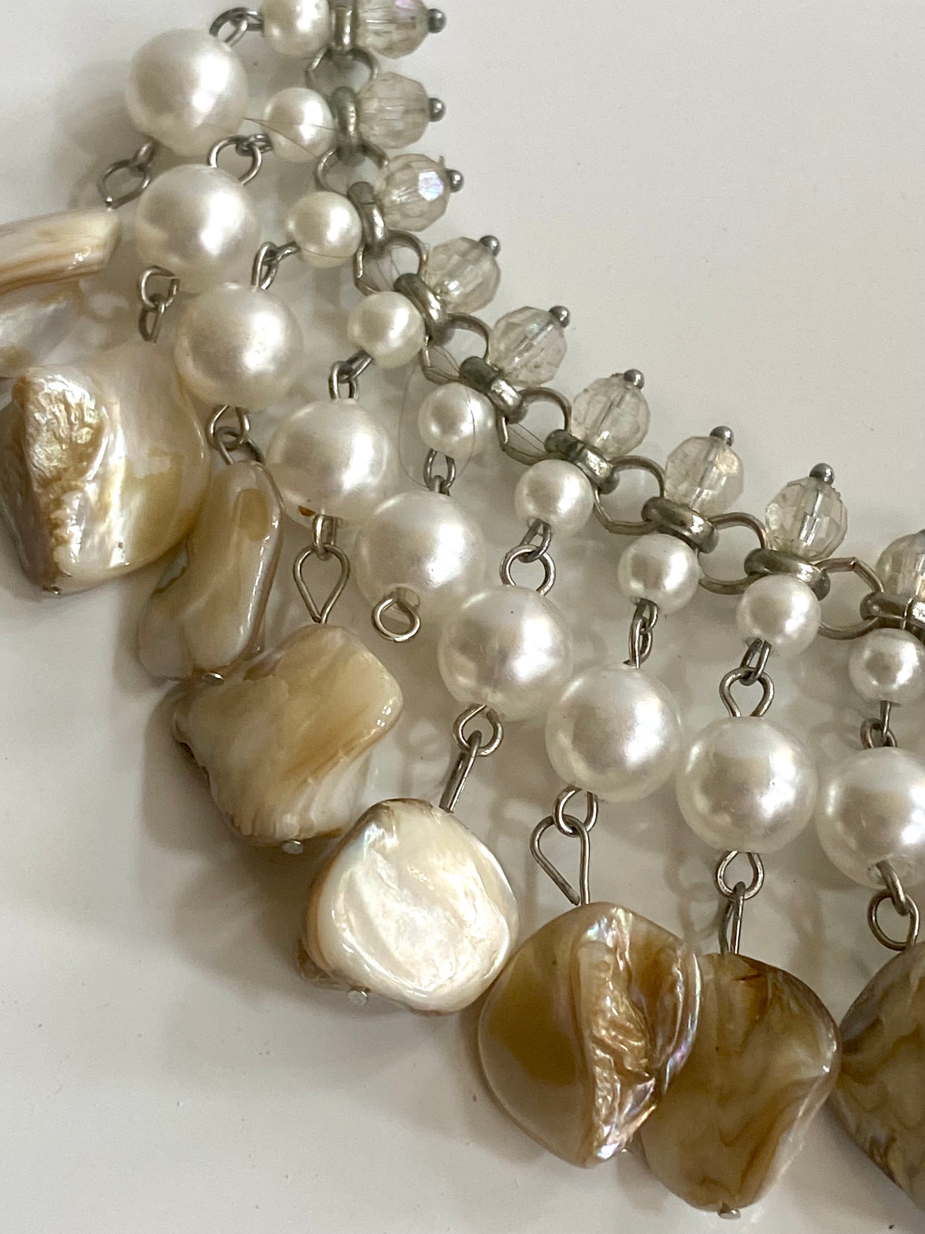 Beads choker